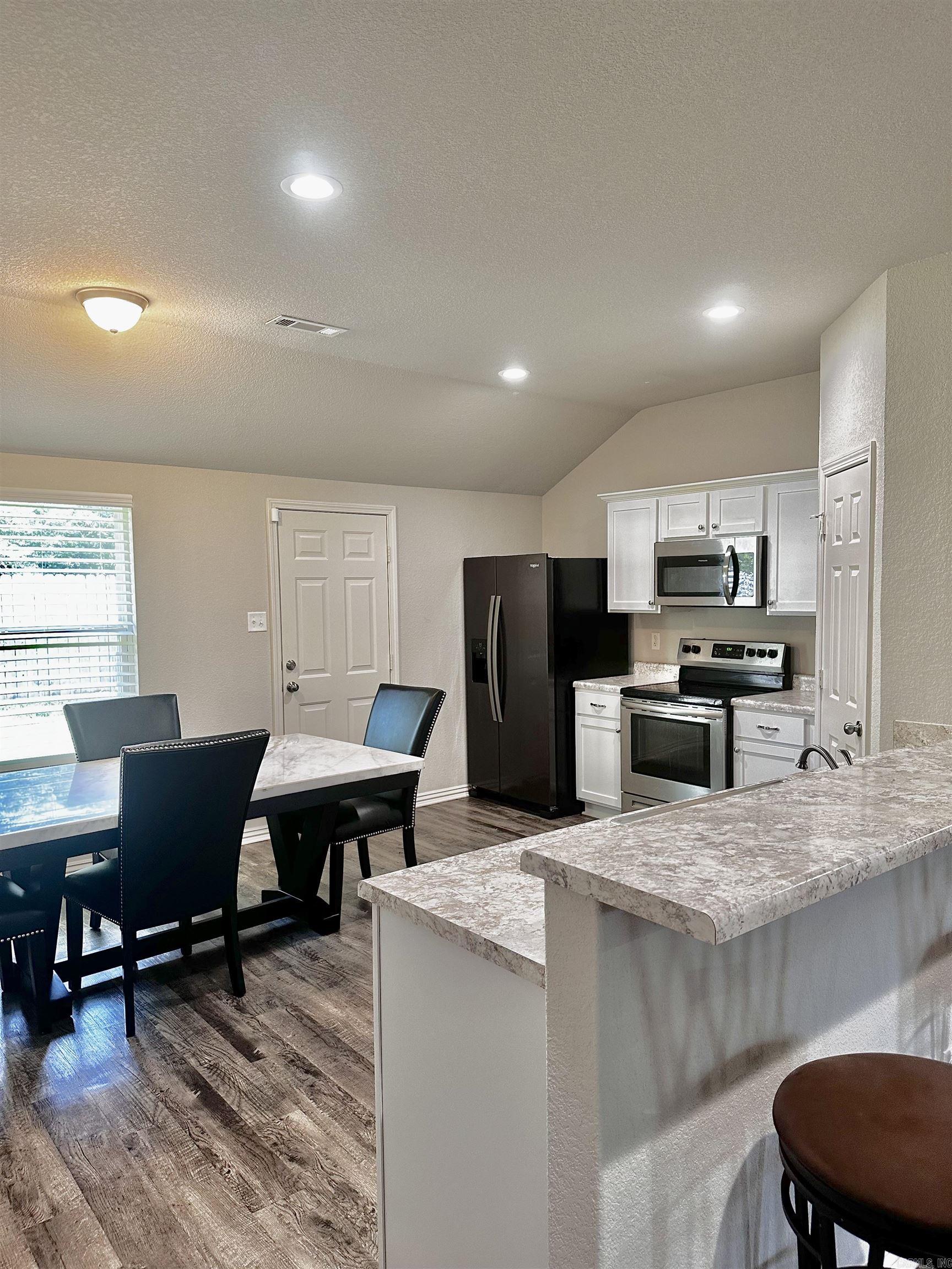 Ivanhoe Estates - Residential