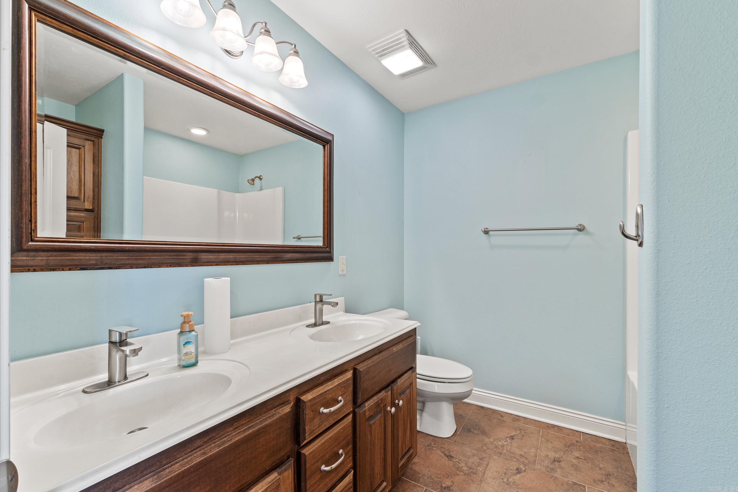 CHAPEL CREEK - Residential