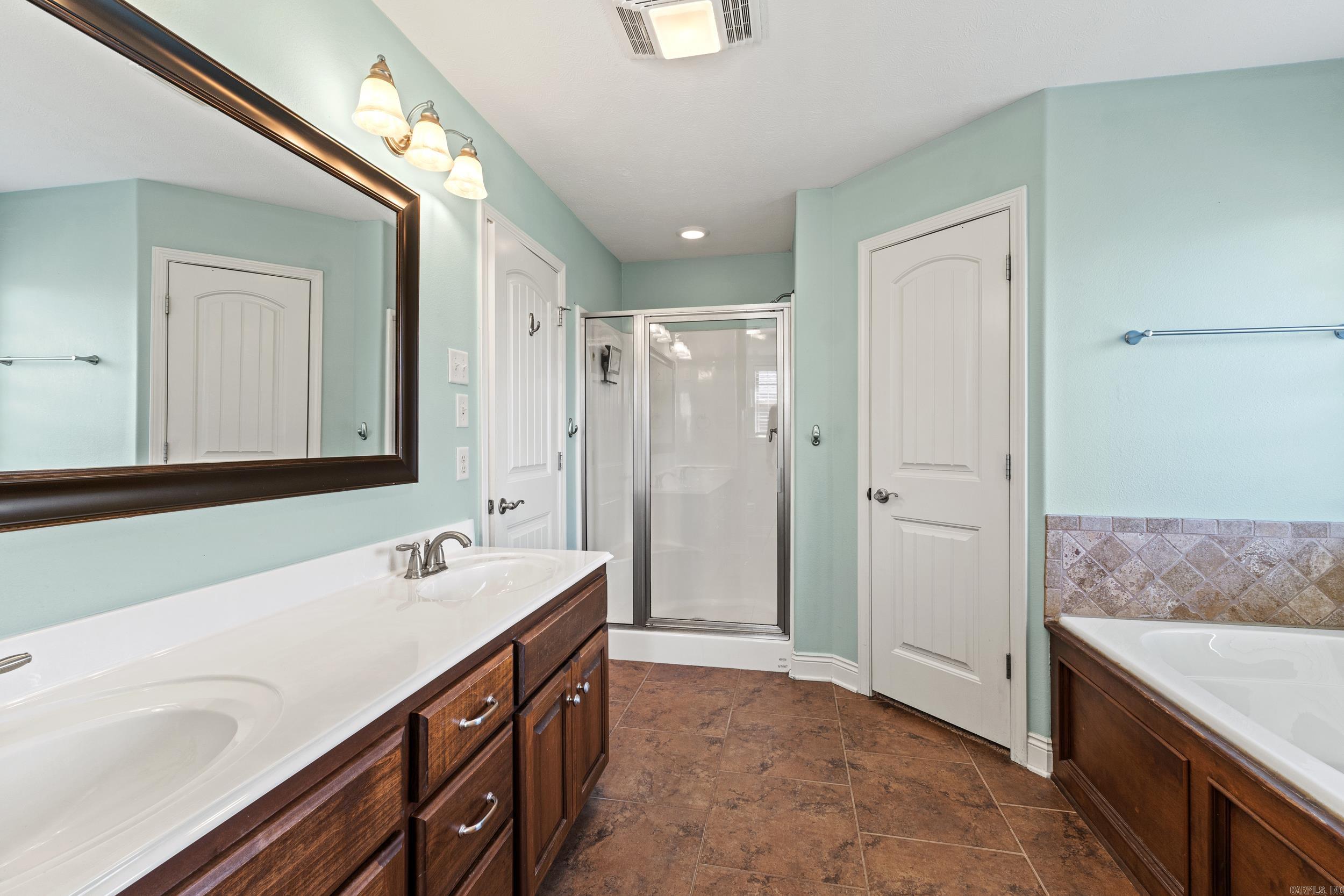CHAPEL CREEK - Residential