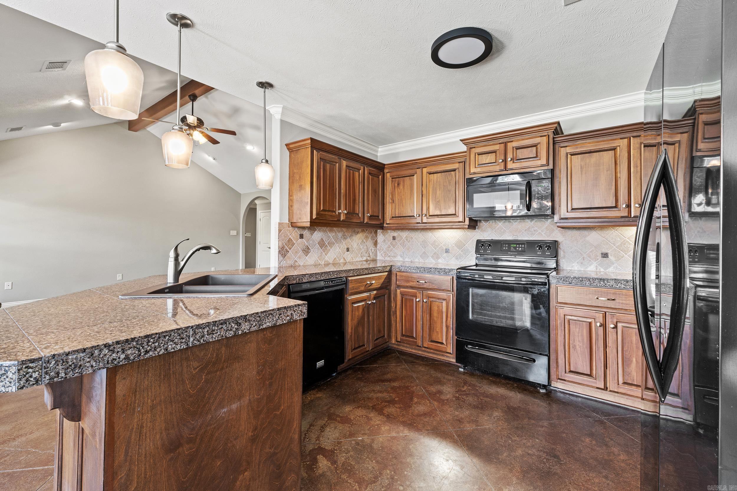 CHAPEL CREEK - Residential