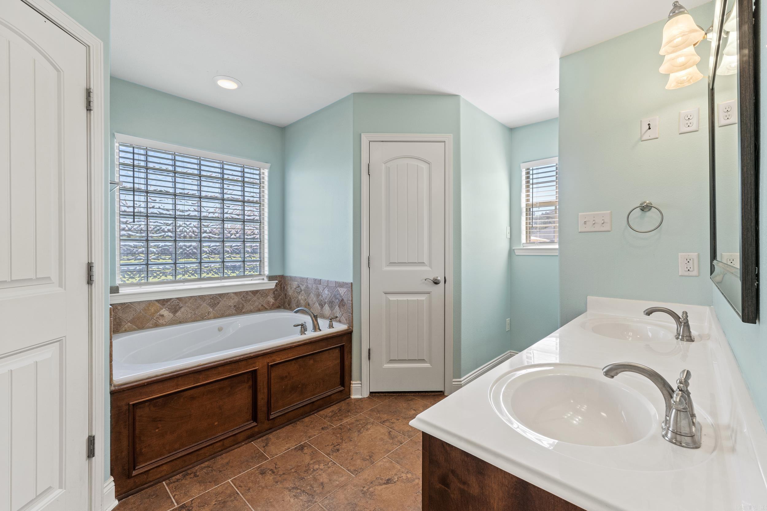 CHAPEL CREEK - Residential