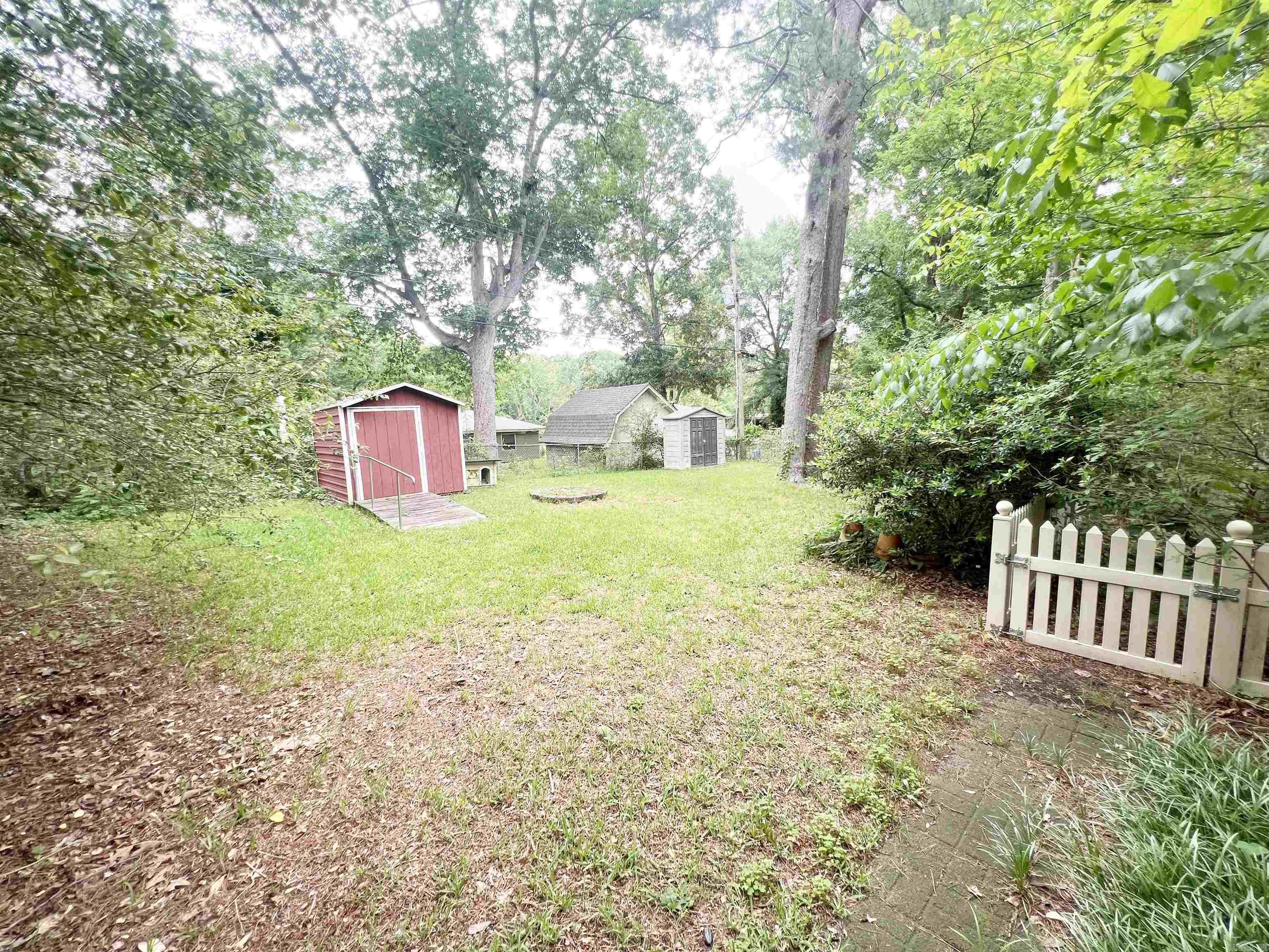 MEADOWCLIFF - Residential