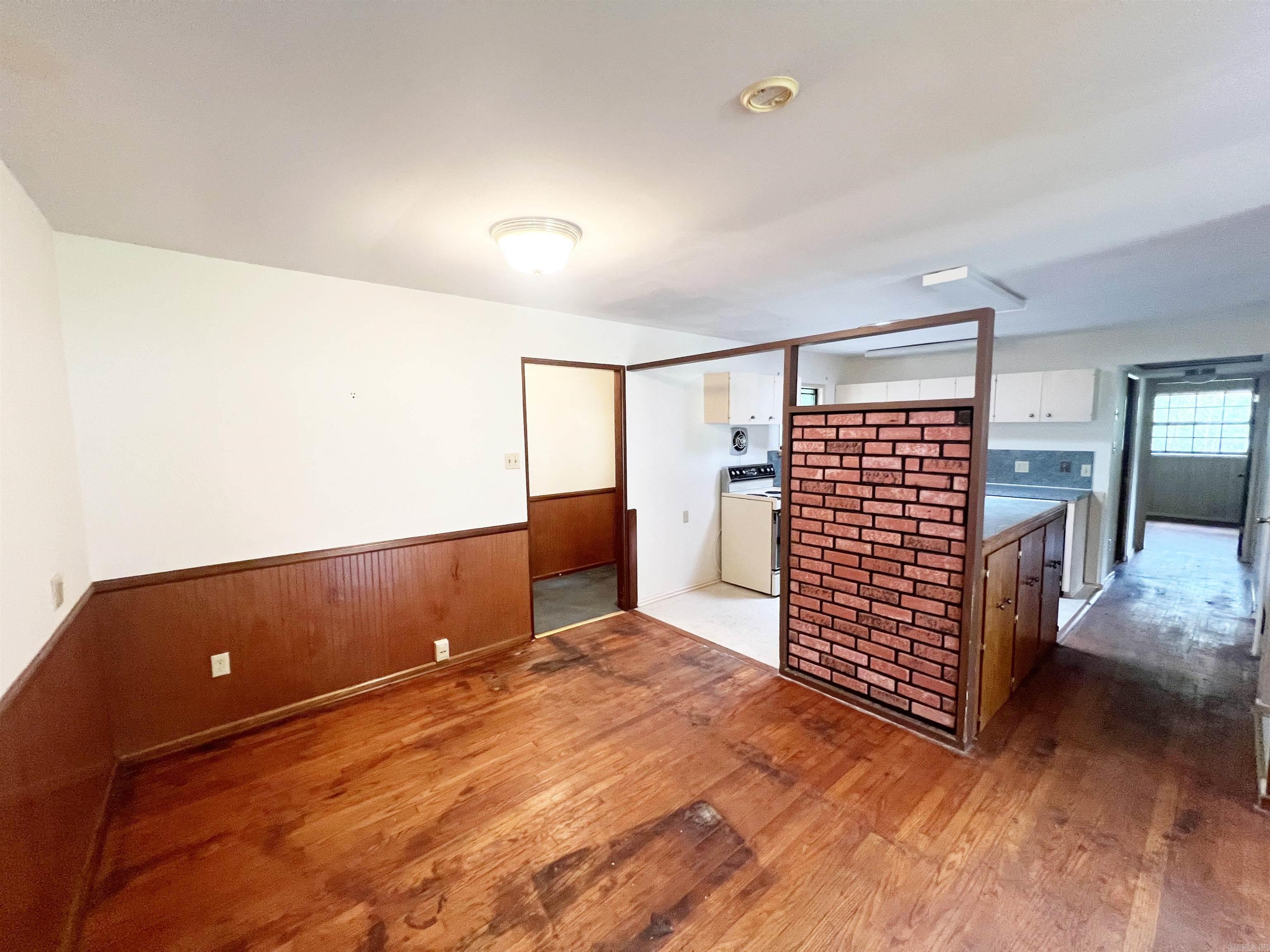MEADOWCLIFF - Residential