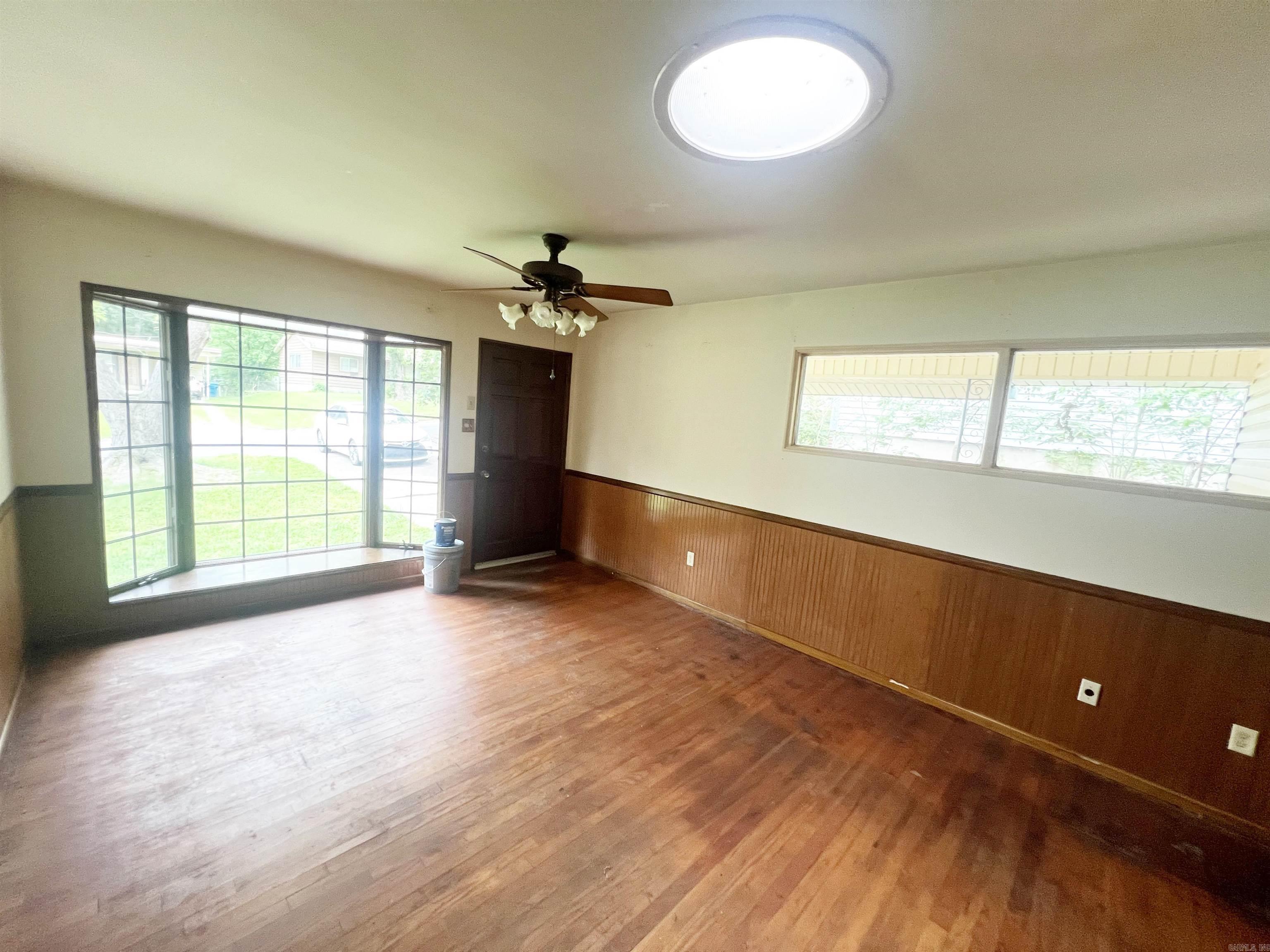 MEADOWCLIFF - Residential