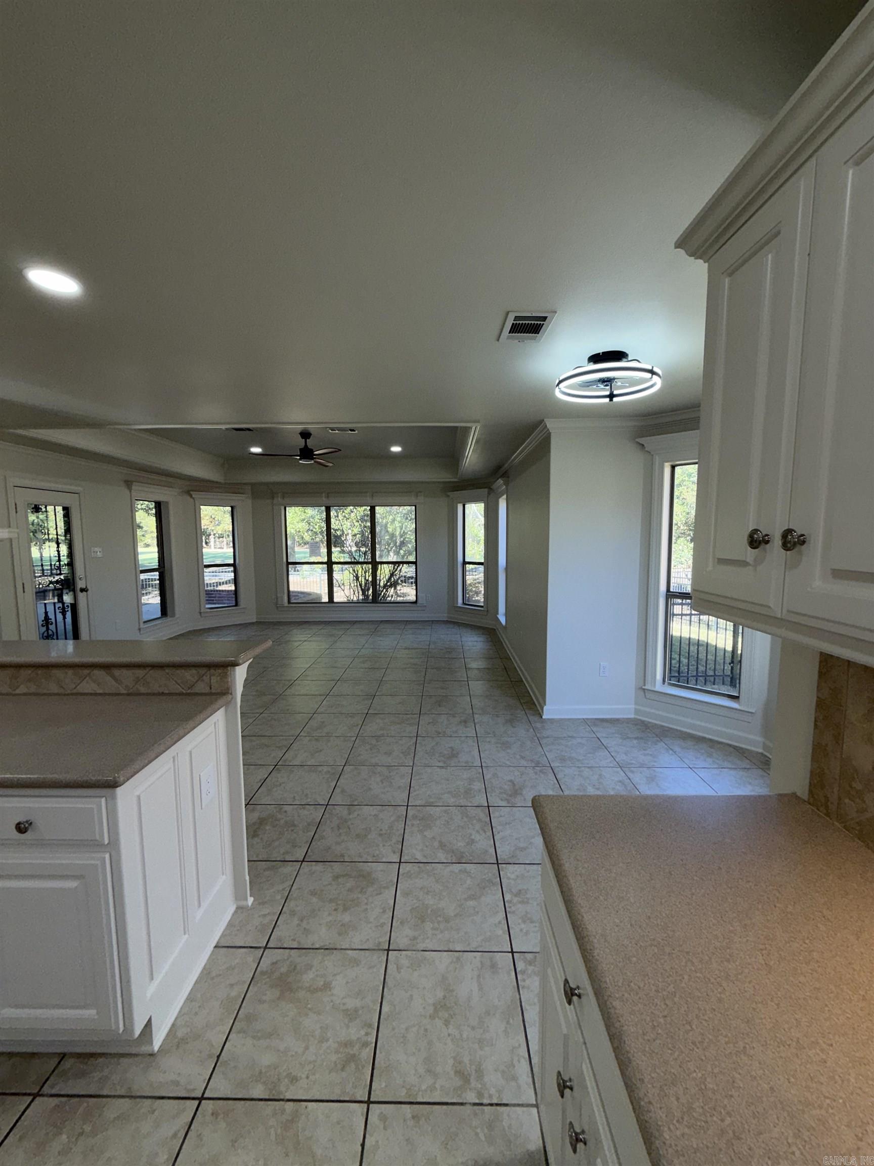 COUNTRY CLUB OF ARK THE - Residential