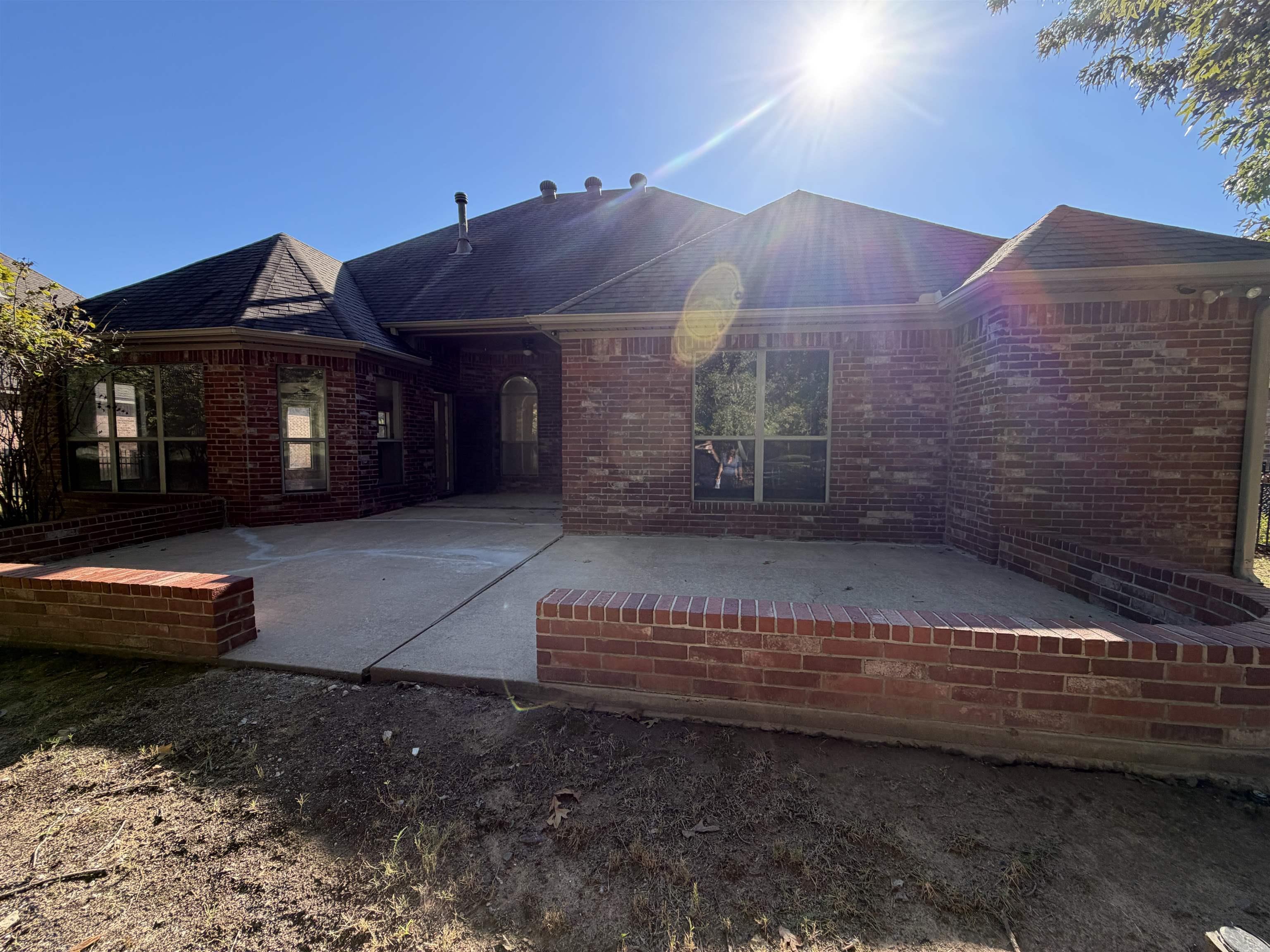 COUNTRY CLUB OF ARK THE - Residential