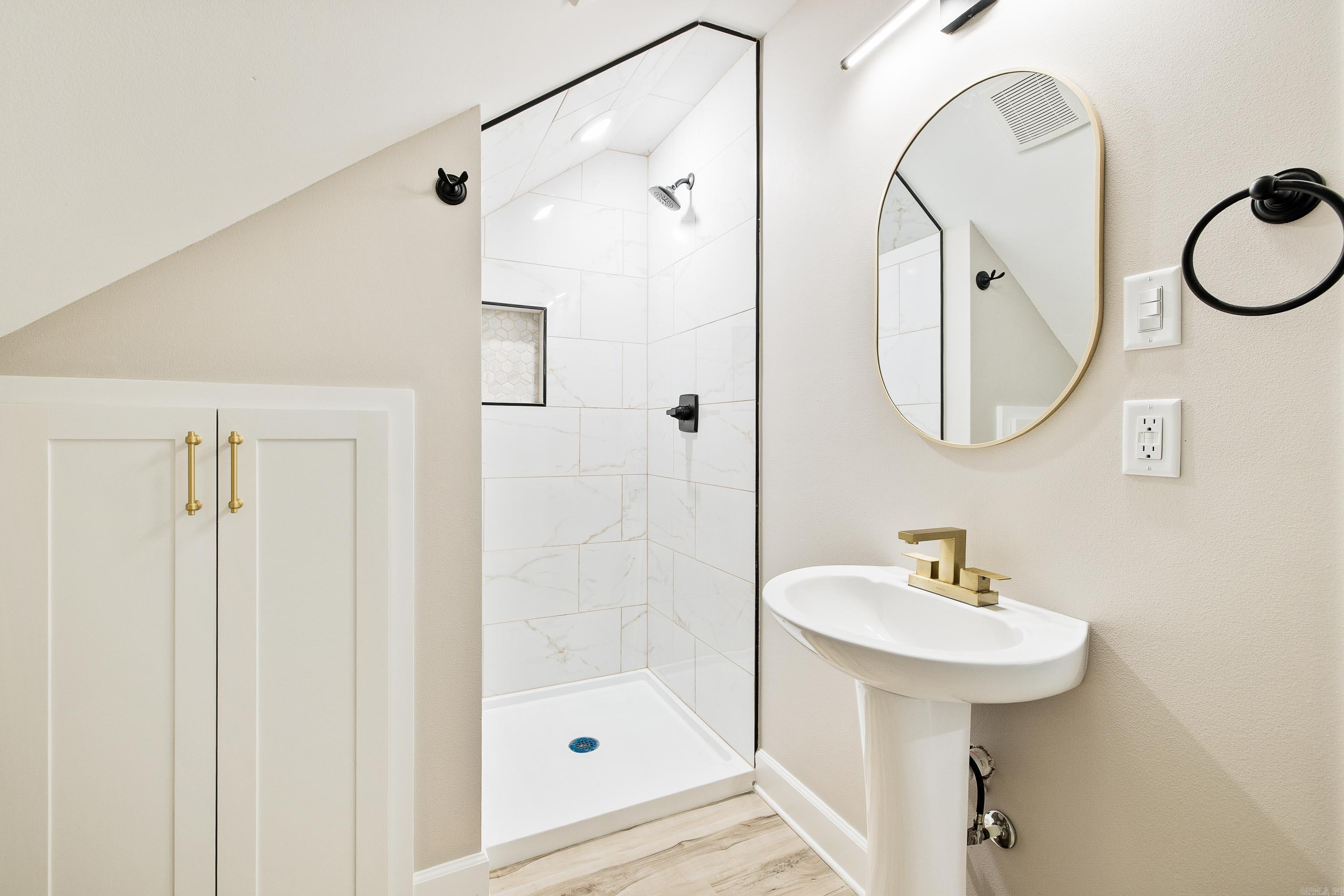 GREYSTONE - Residential
