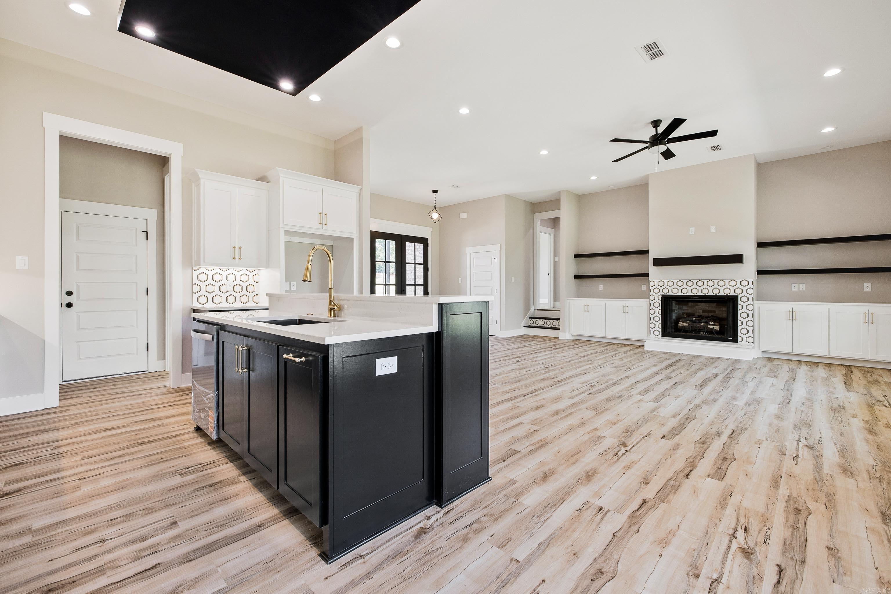 GREYSTONE - Residential