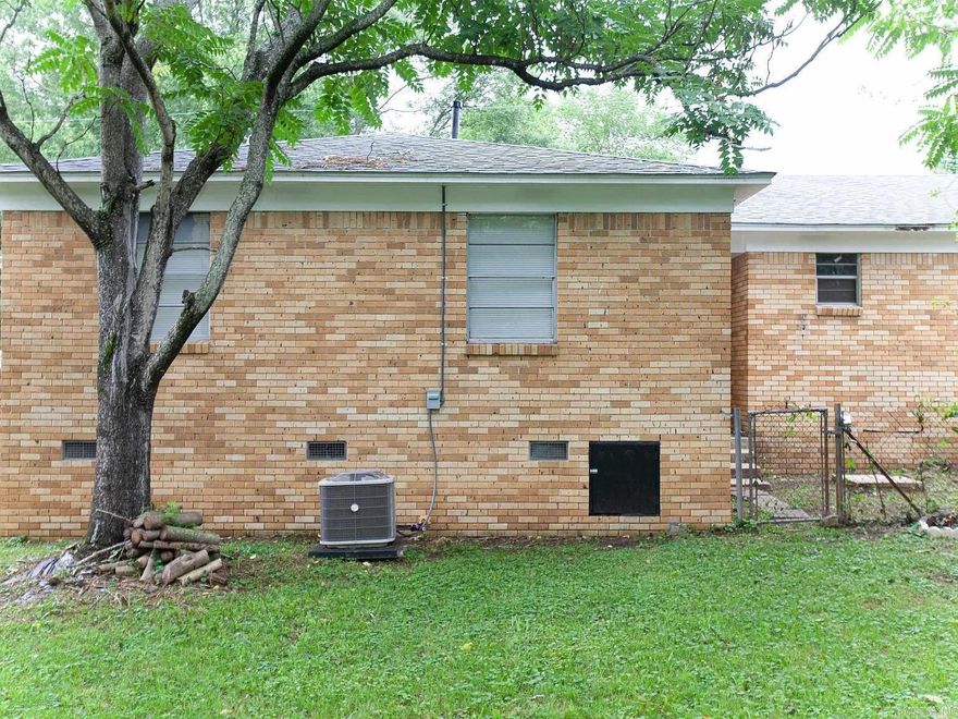 Discover the potential of this well-maintained duplex featuring updated floors throughout and a generously sized backyard perfect for outdoor activities or entertaining. Each unit offers comfortable living with modern touches and great natural light. Ideal for investors or owner-occupants looking for rental income. Don’t miss this opportunity to own a versatile property with plenty of space inside and out! 10% cap rate!