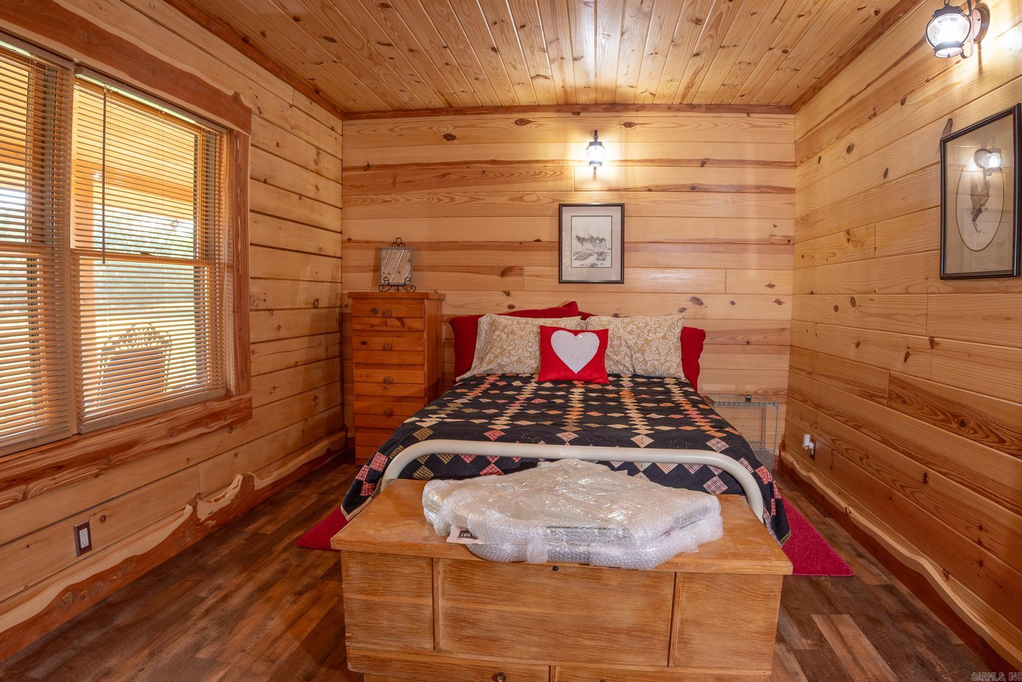 Mena Acreage - Residential