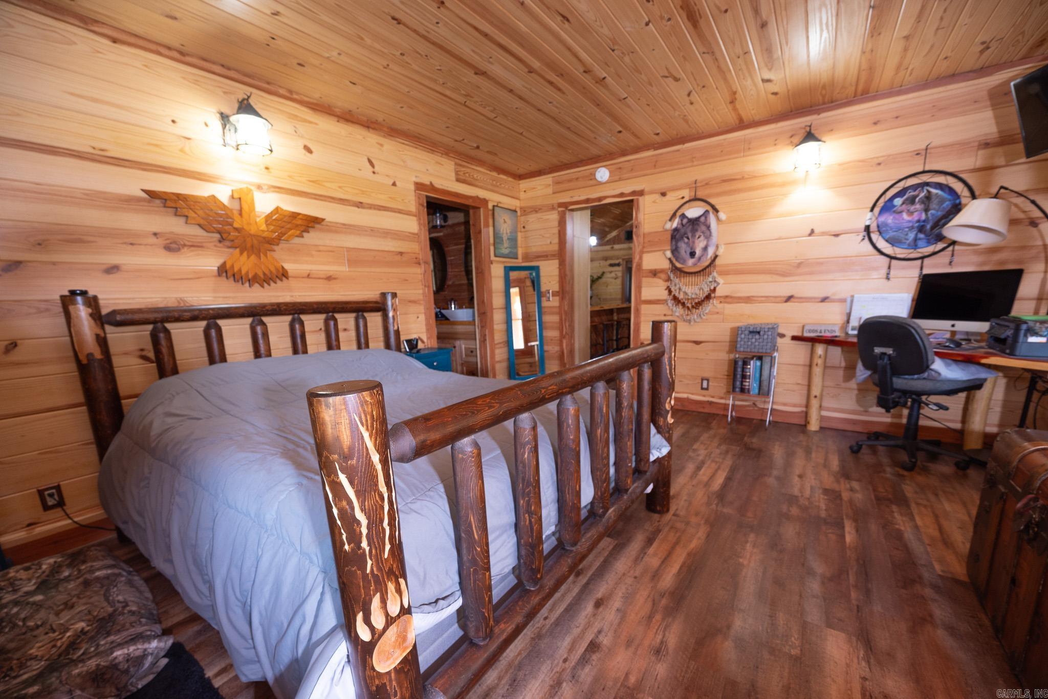 Mena Acreage - Residential