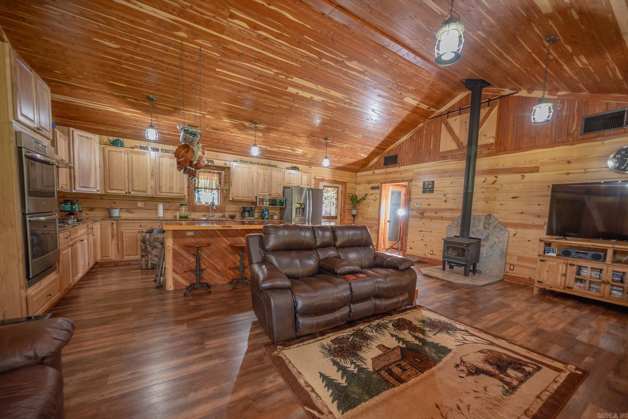 Mena Acreage - Residential