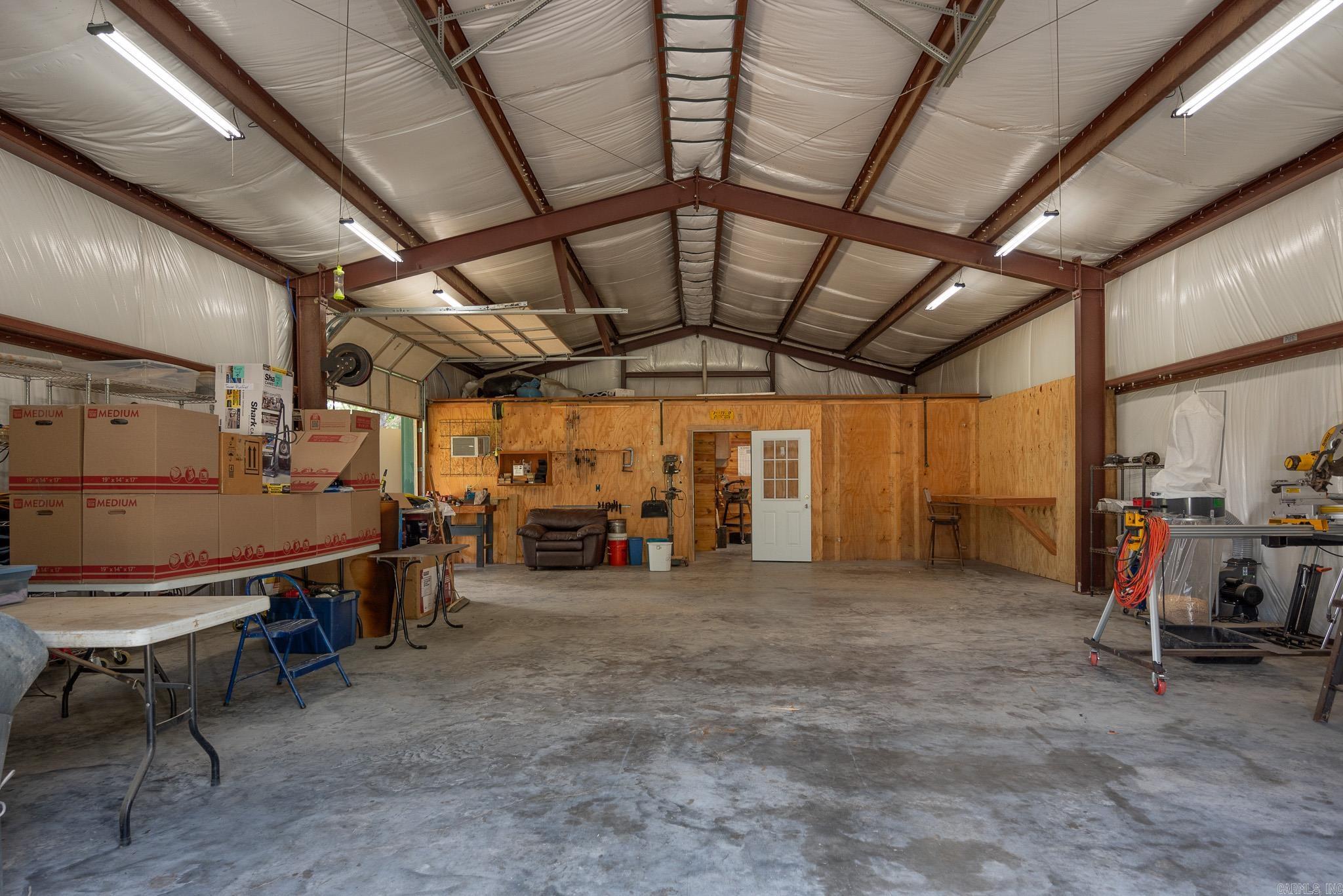 Mena Acreage - Residential