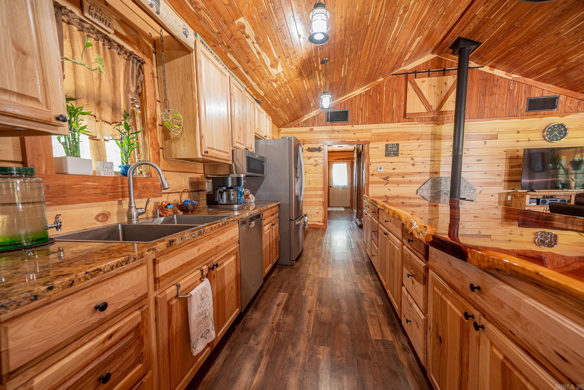 Mena Acreage - Residential