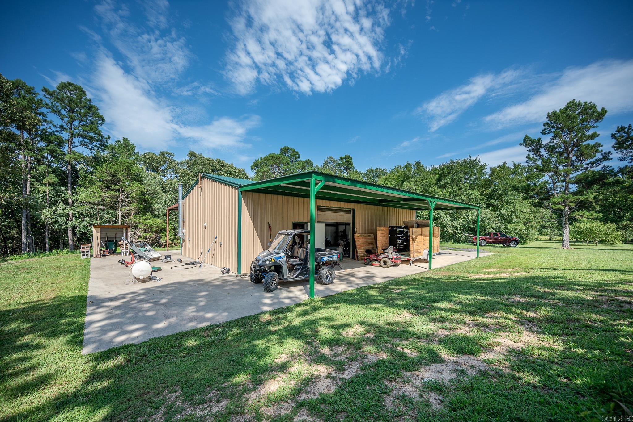 Mena Acreage - Residential