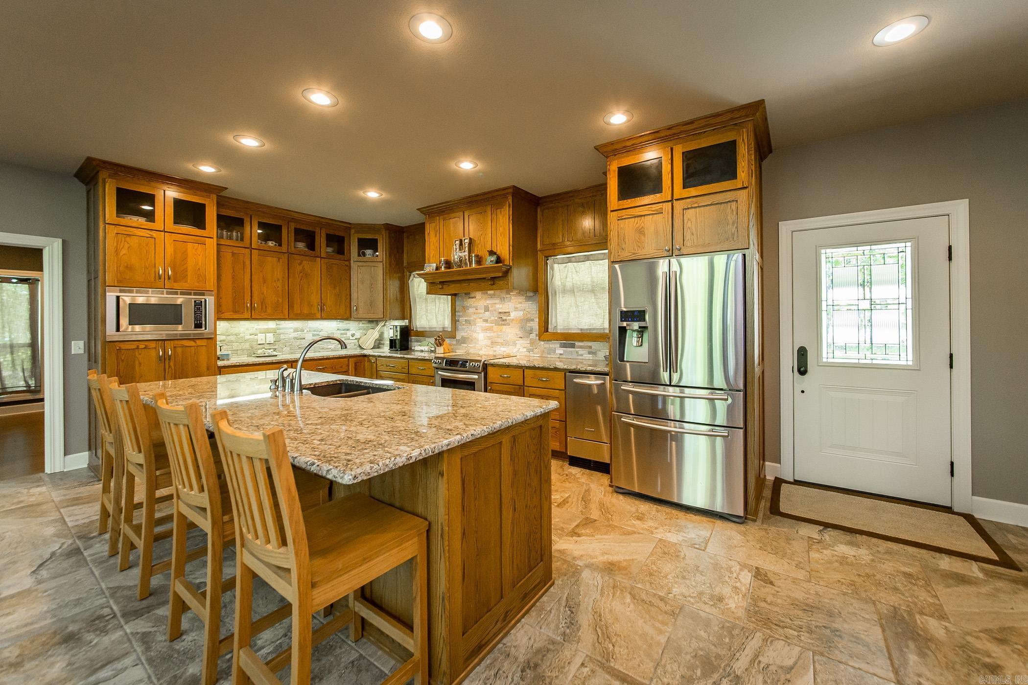 SILVER SHORES - Residential