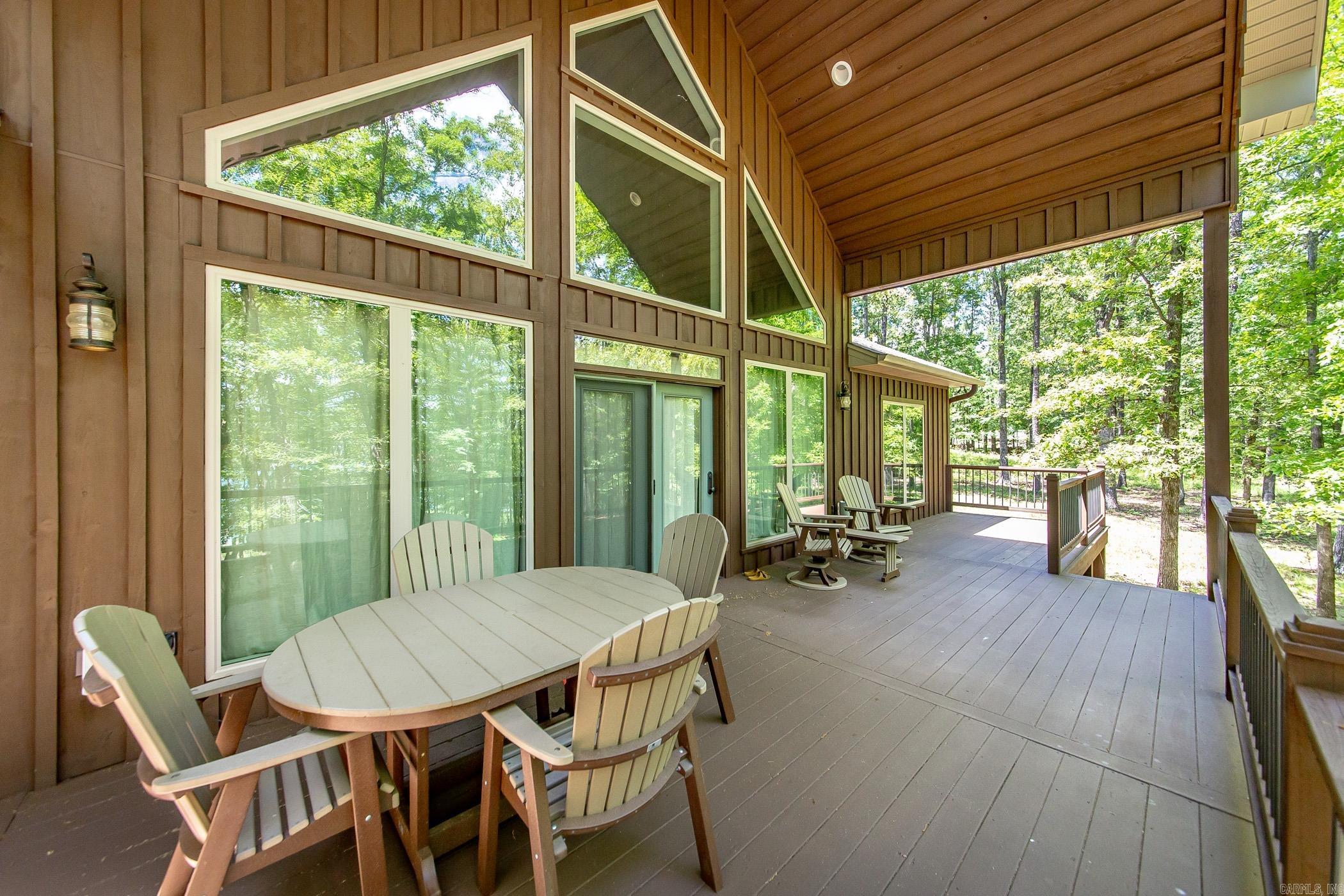 SILVER SHORES - Residential