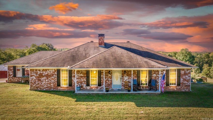 This beautiful home is the perfect country setting. 3 bed/2 bath home on 3 acres with all the extras. This one won't last long! WELCOME HOME!!!