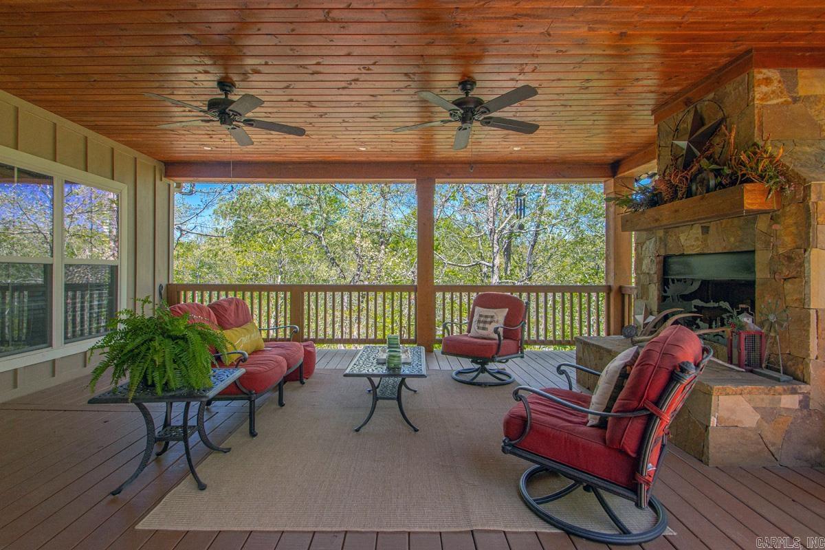 EAGLE RIDGE ESTATES - Residential