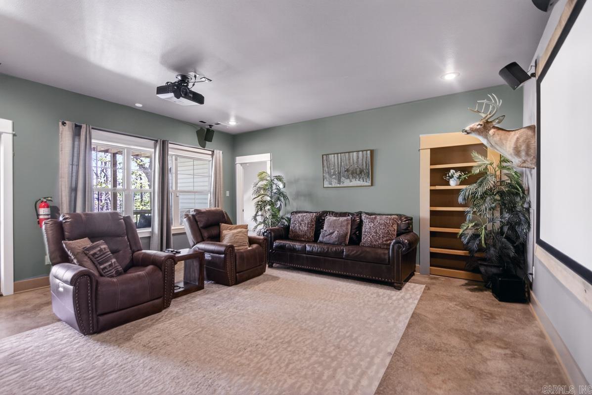 EAGLE RIDGE ESTATES - Residential