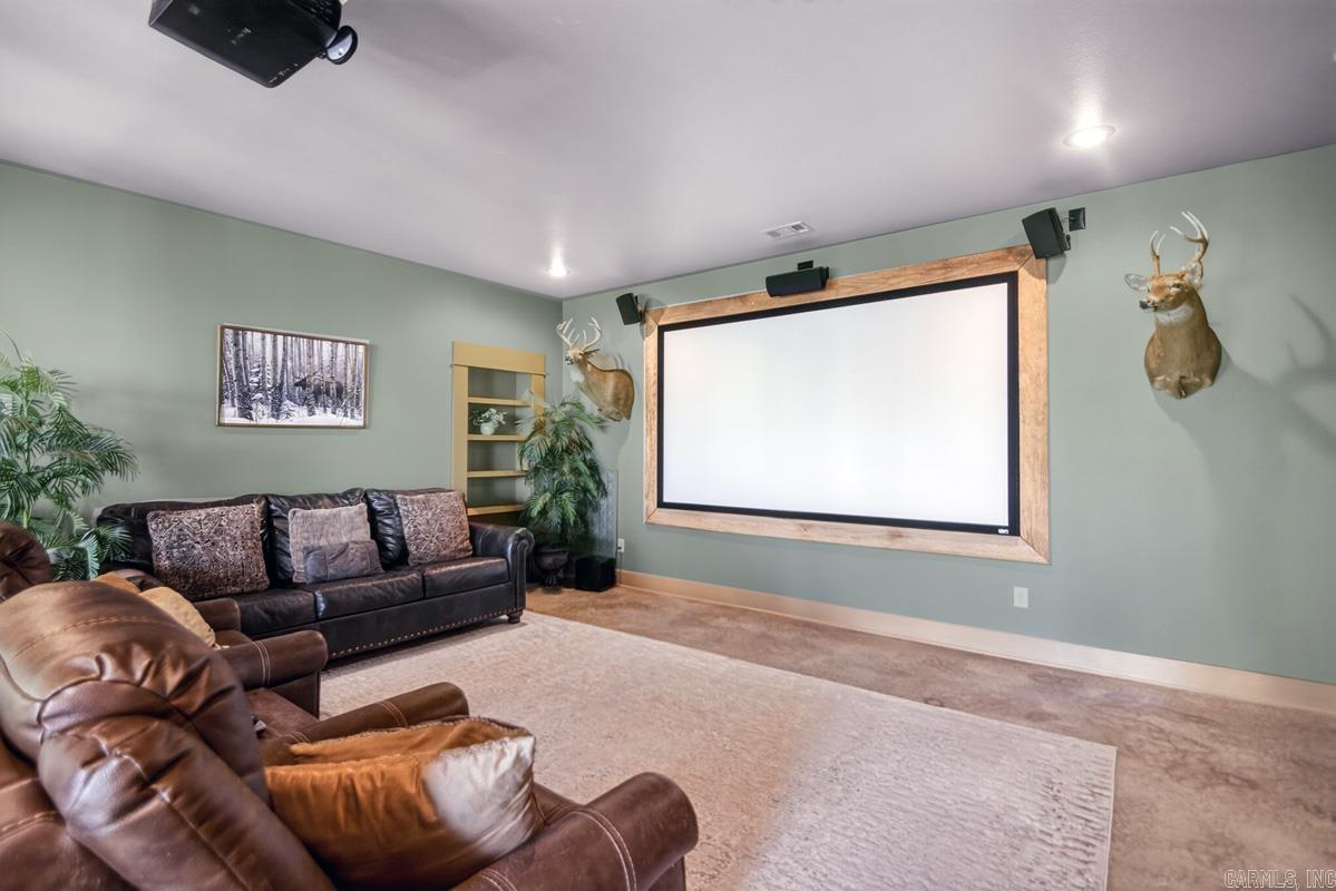 EAGLE RIDGE ESTATES - Residential