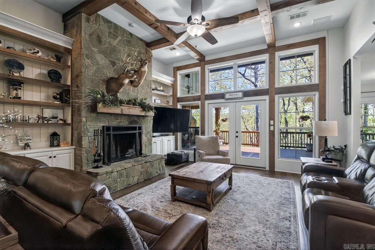 EAGLE RIDGE ESTATES - Residential