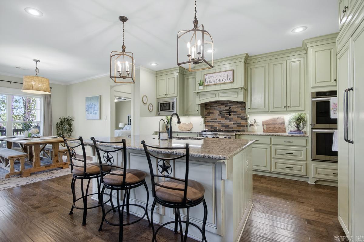 EAGLE RIDGE ESTATES - Residential