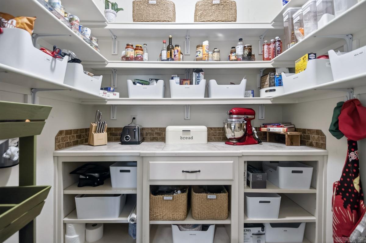 EAGLE RIDGE ESTATES - Residential