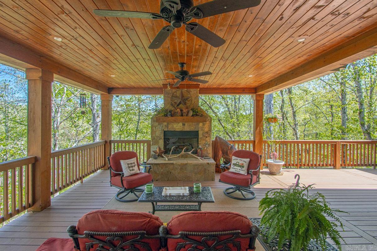 EAGLE RIDGE ESTATES - Residential