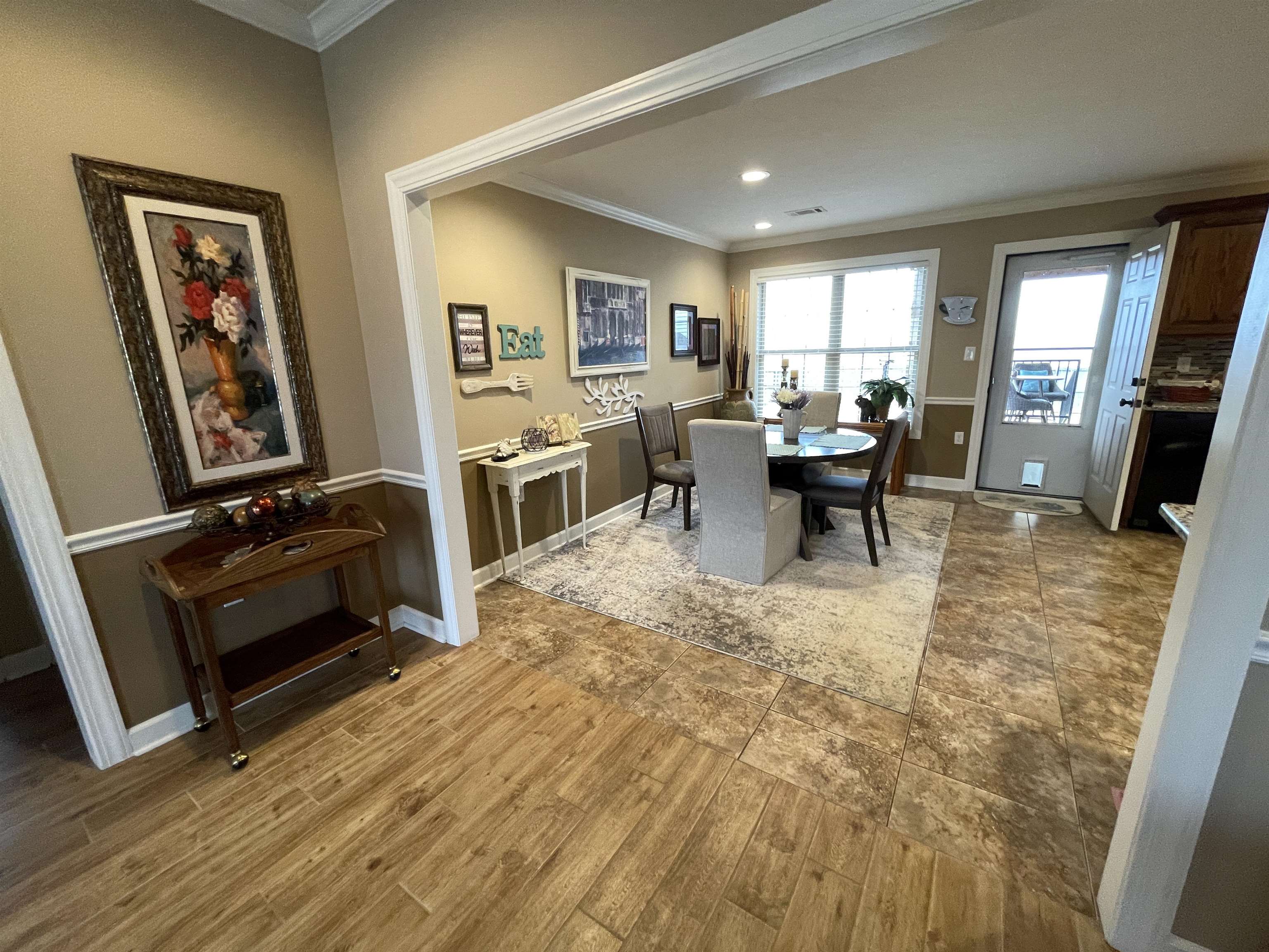 RIVER OAKS - Residential