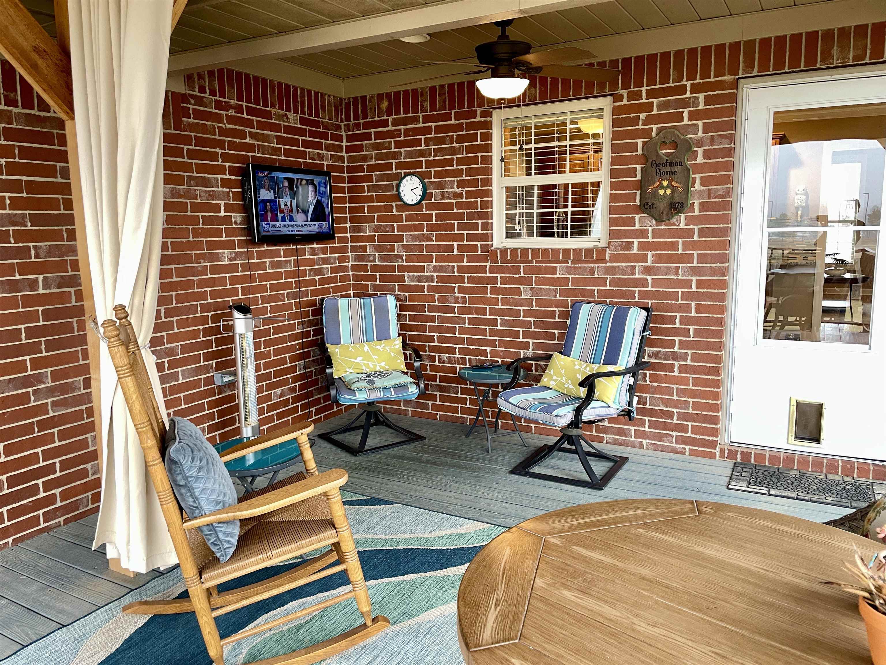 RIVER OAKS - Residential