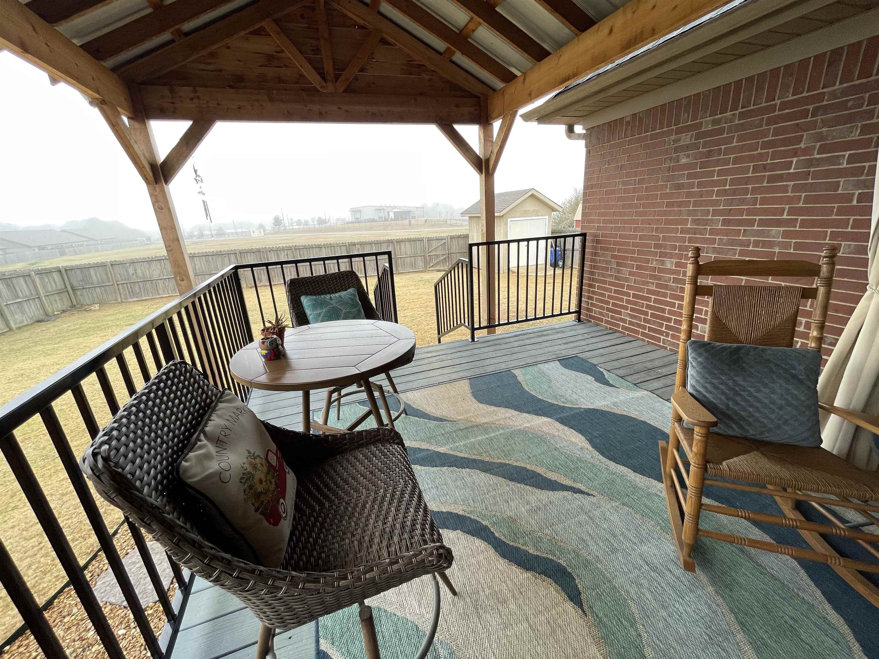 RIVER OAKS - Residential