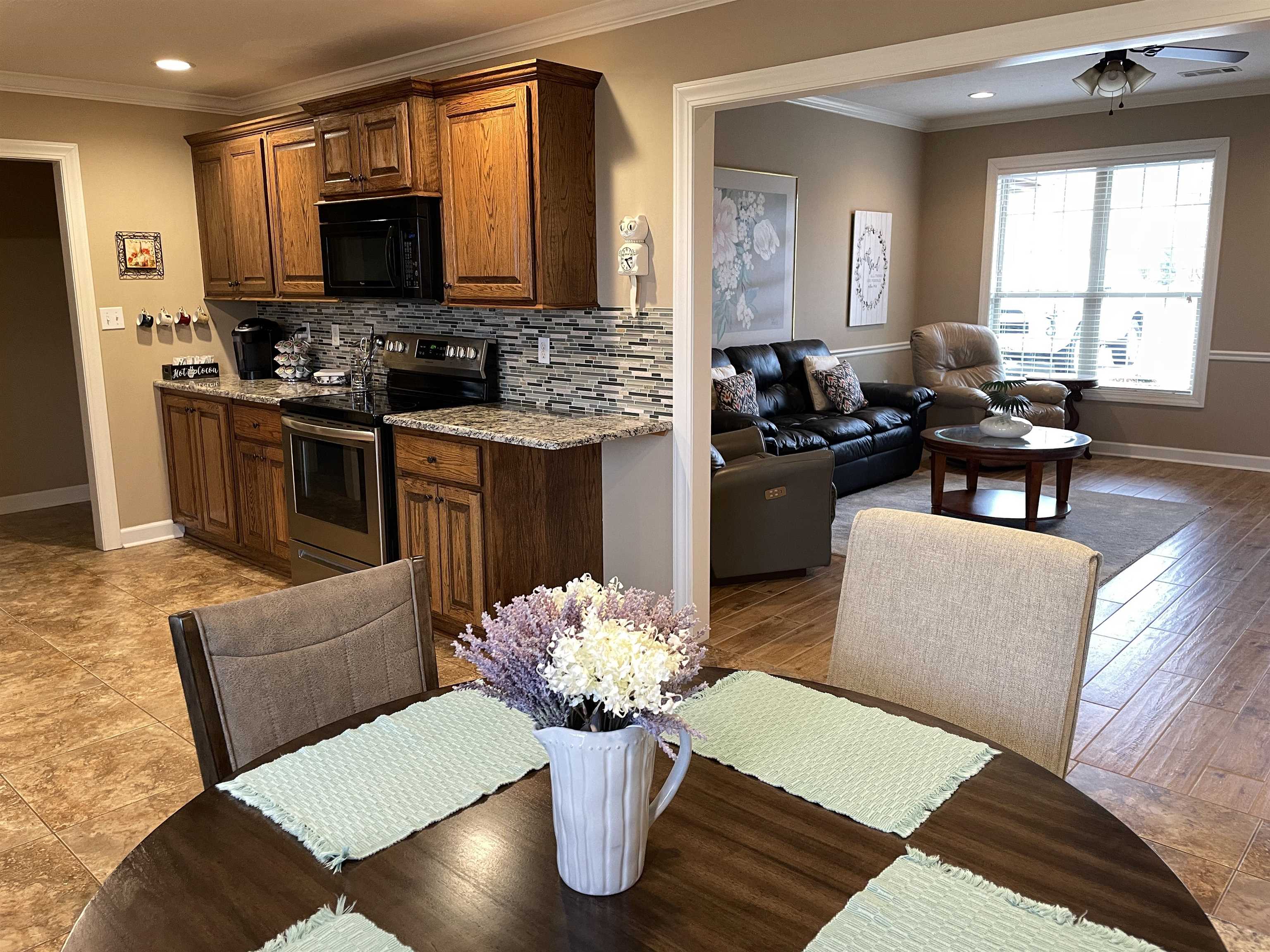 RIVER OAKS - Residential