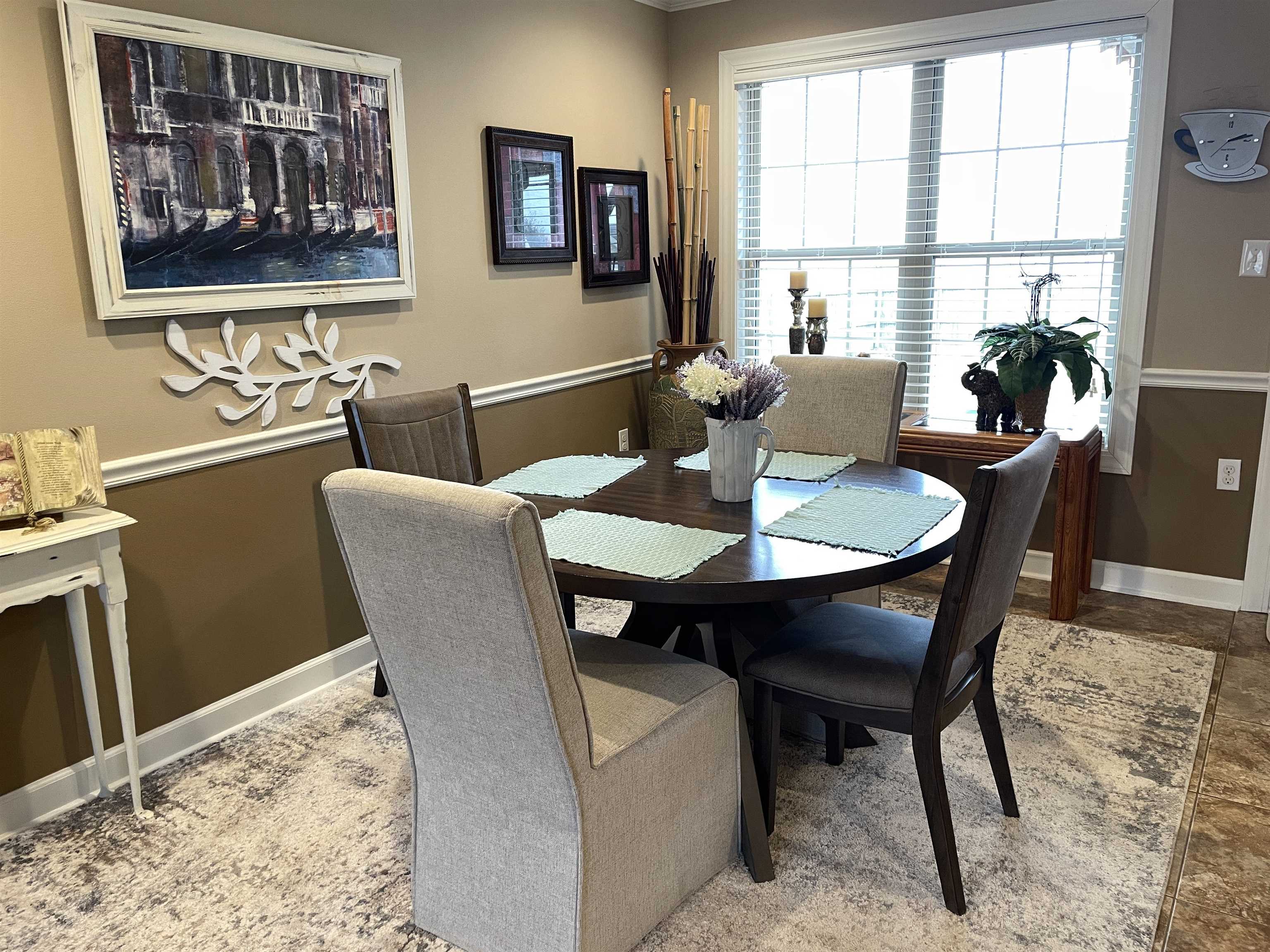 RIVER OAKS - Residential