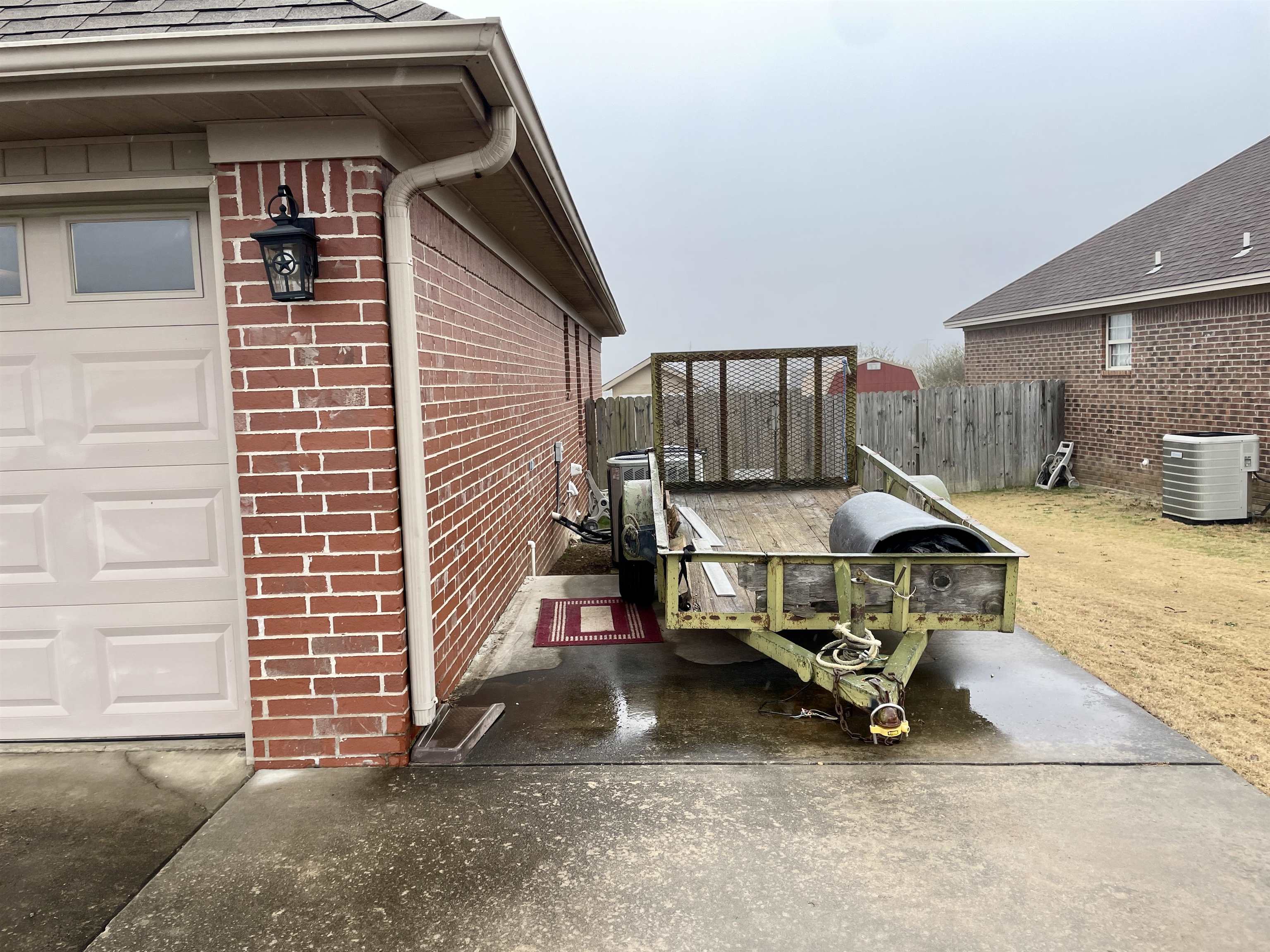 RIVER OAKS - Residential