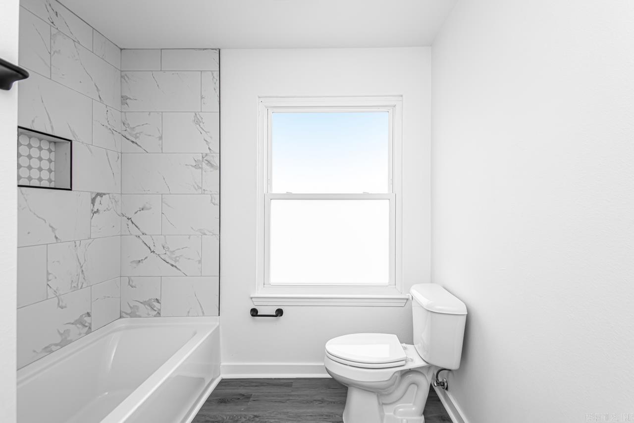 LUDINGTON HGTS - Residential