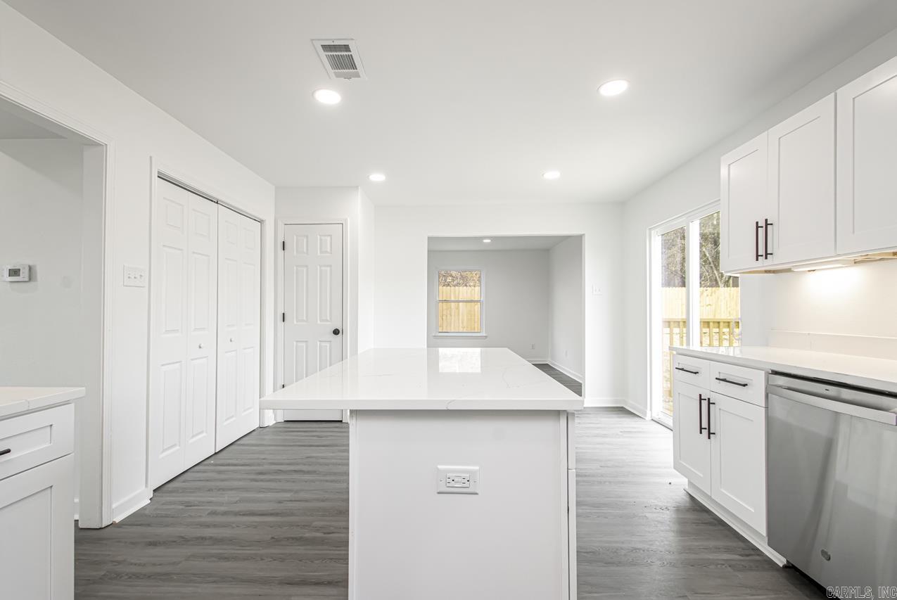 LUDINGTON HGTS - Residential