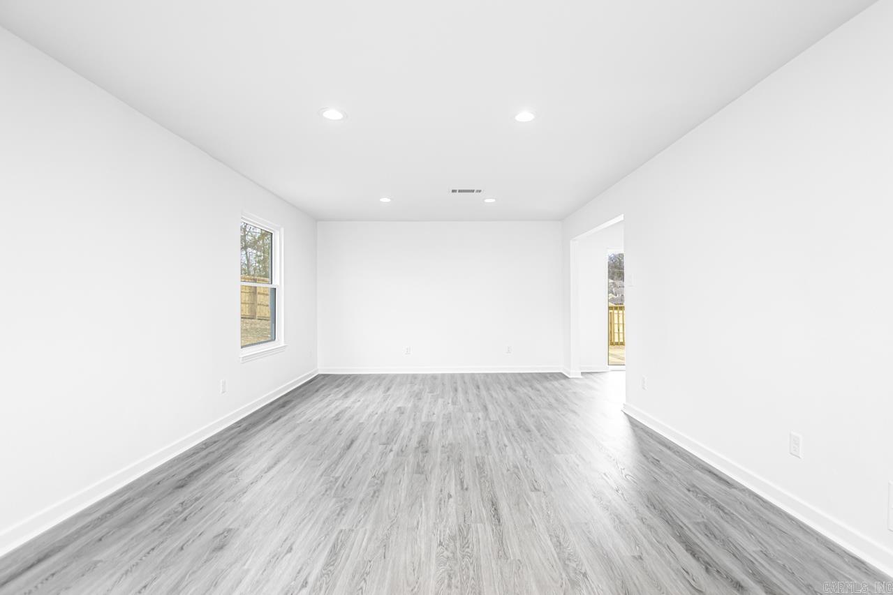 LUDINGTON HGTS - Residential