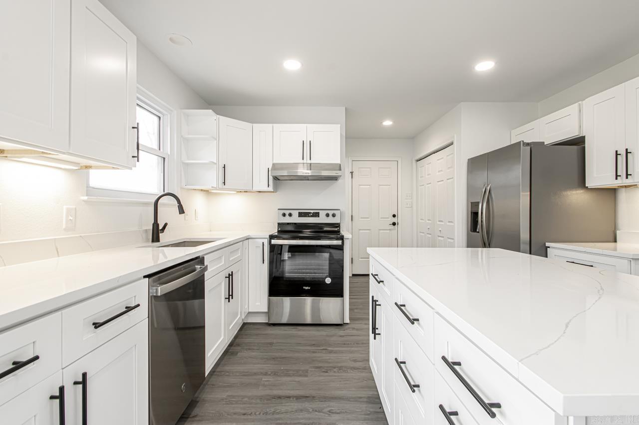 LUDINGTON HGTS - Residential