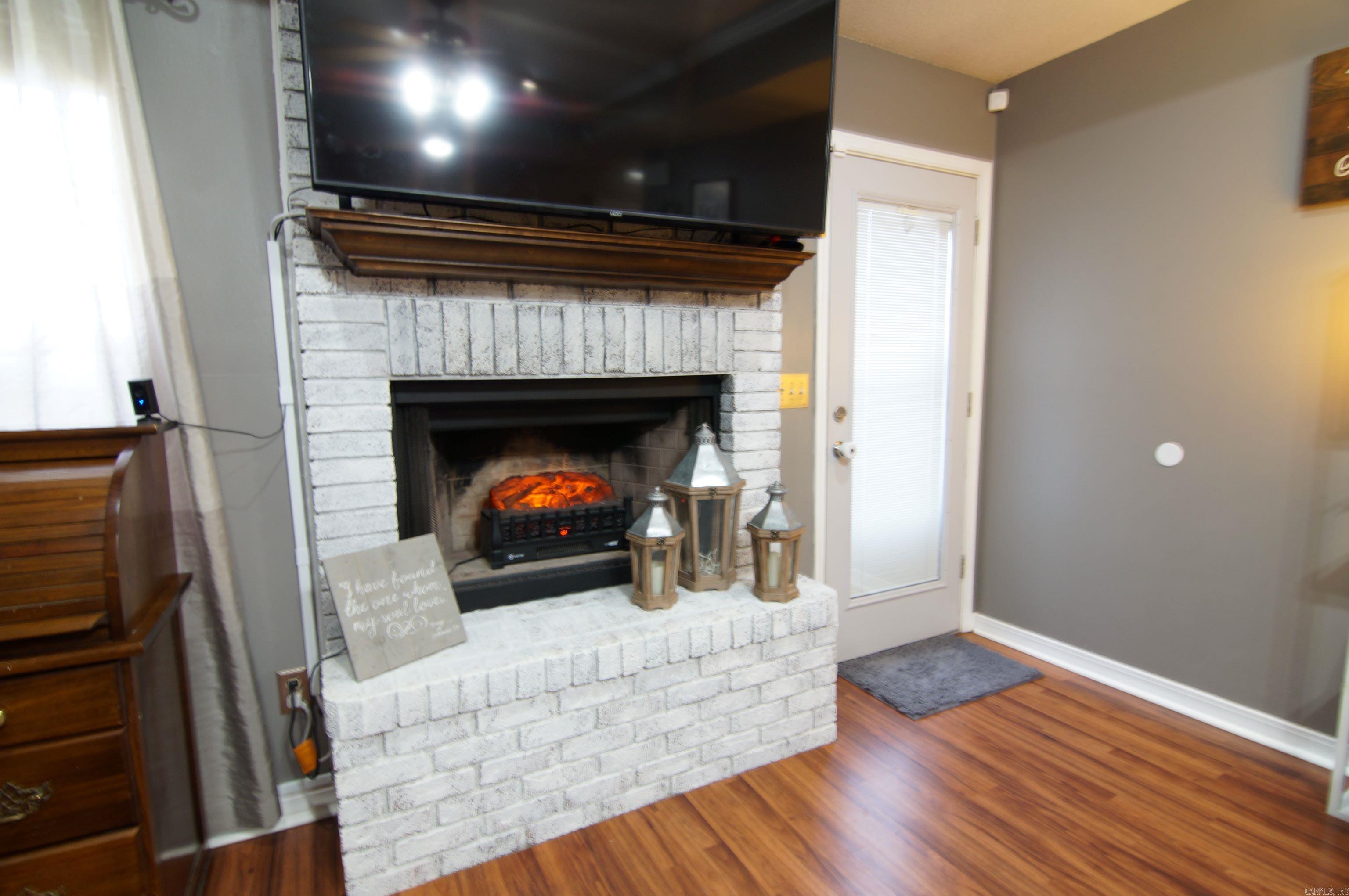 Lone Oak - Residential