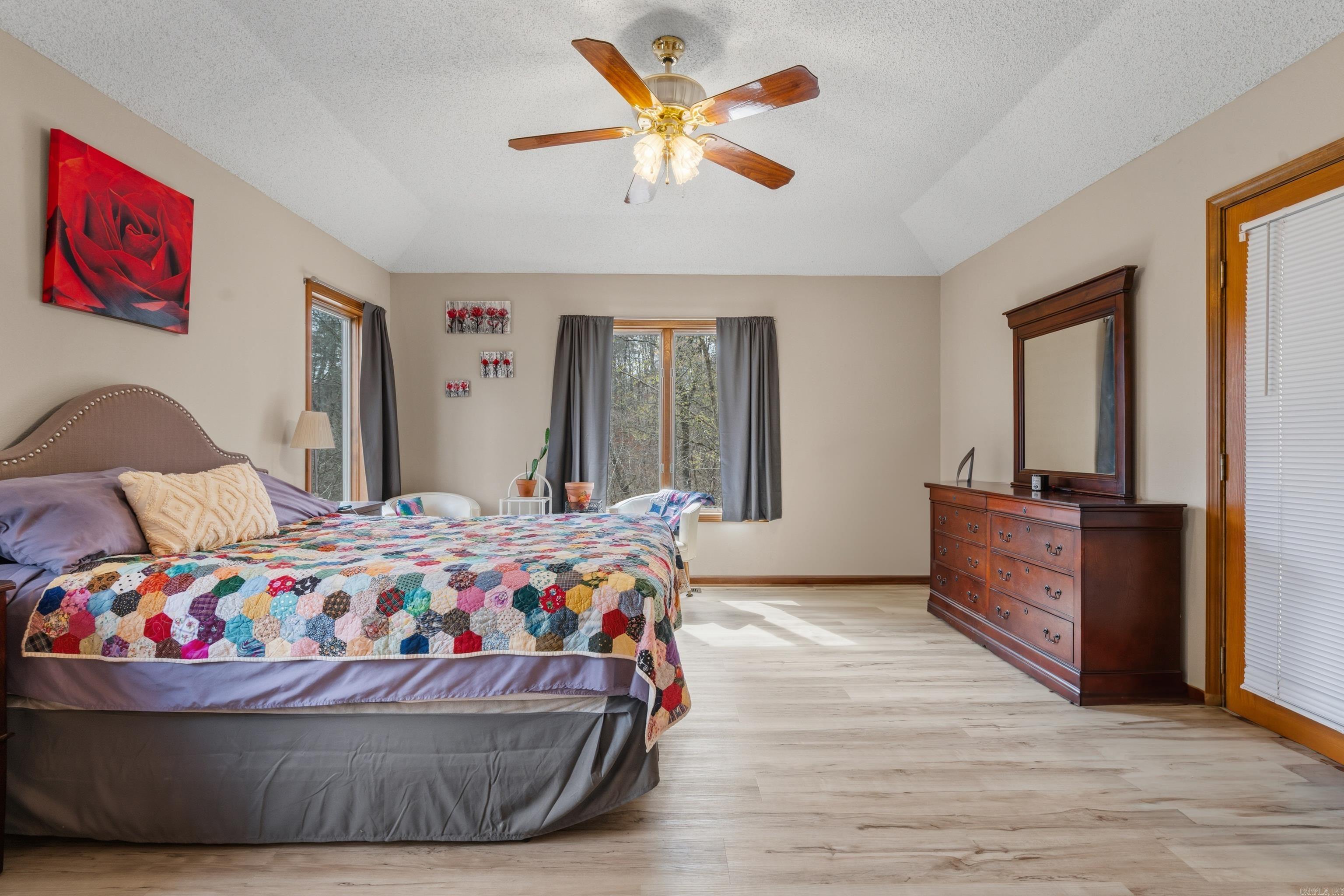 LANZA COURTS - Residential