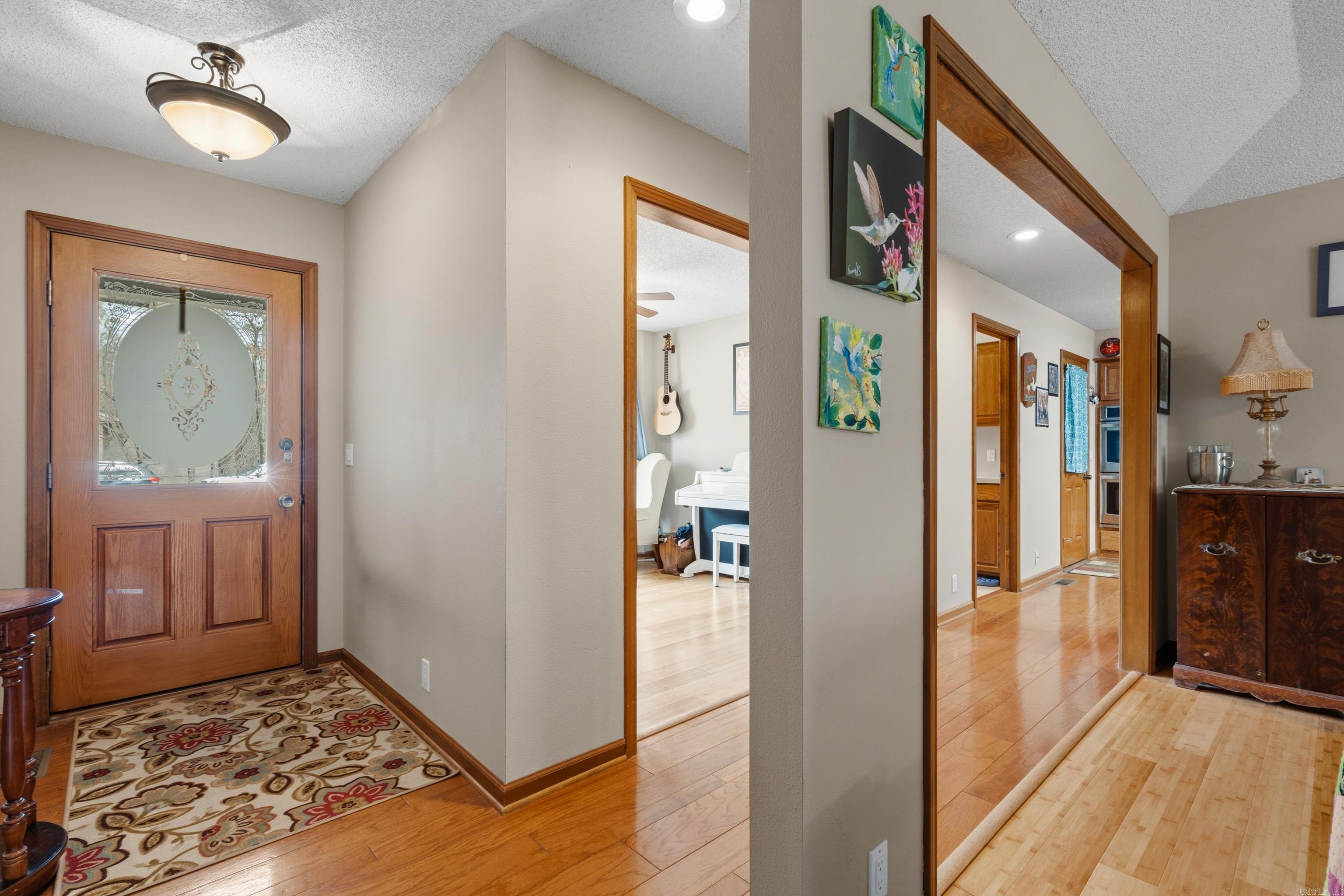 LANZA COURTS - Residential