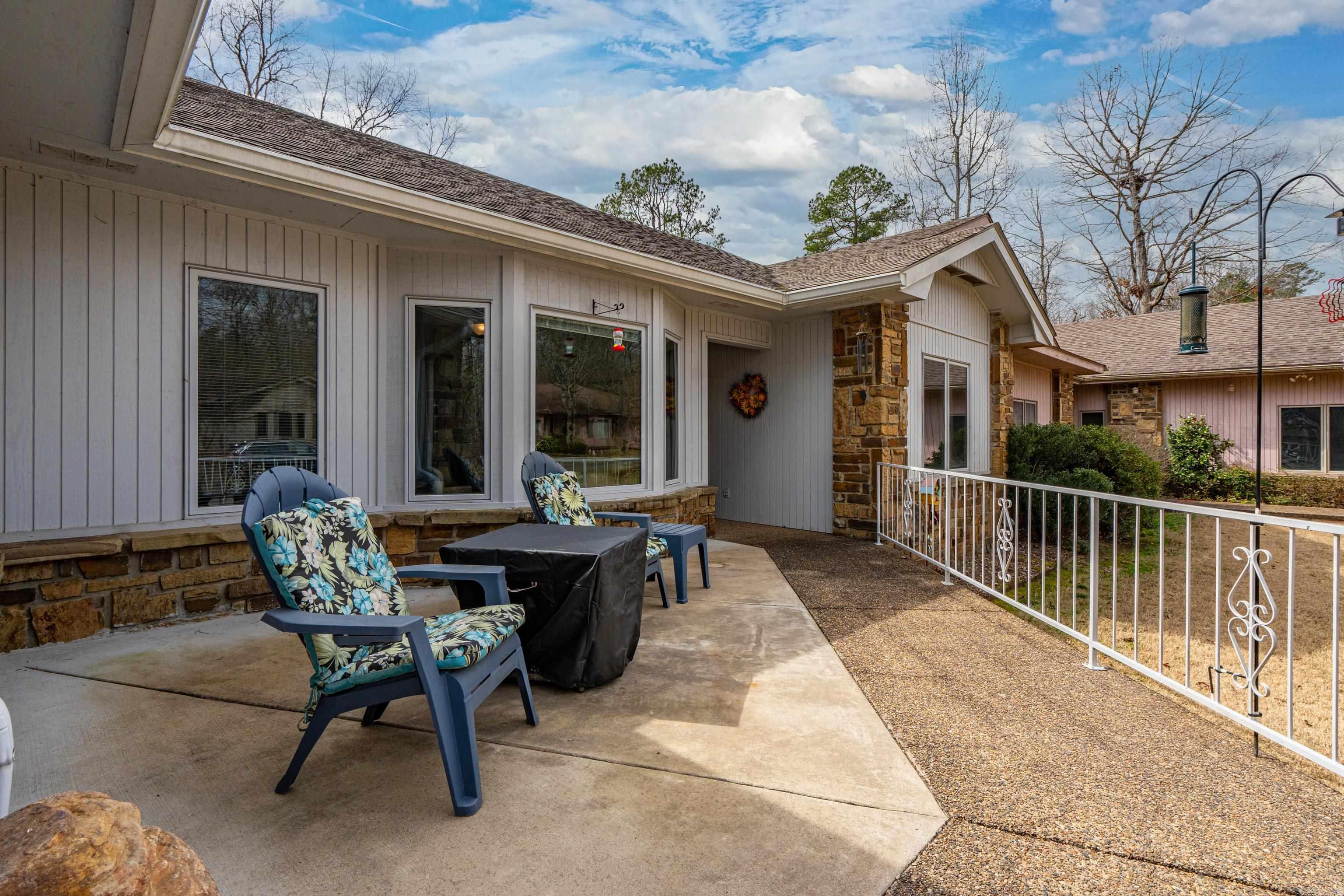 LANZA COURTS - Residential