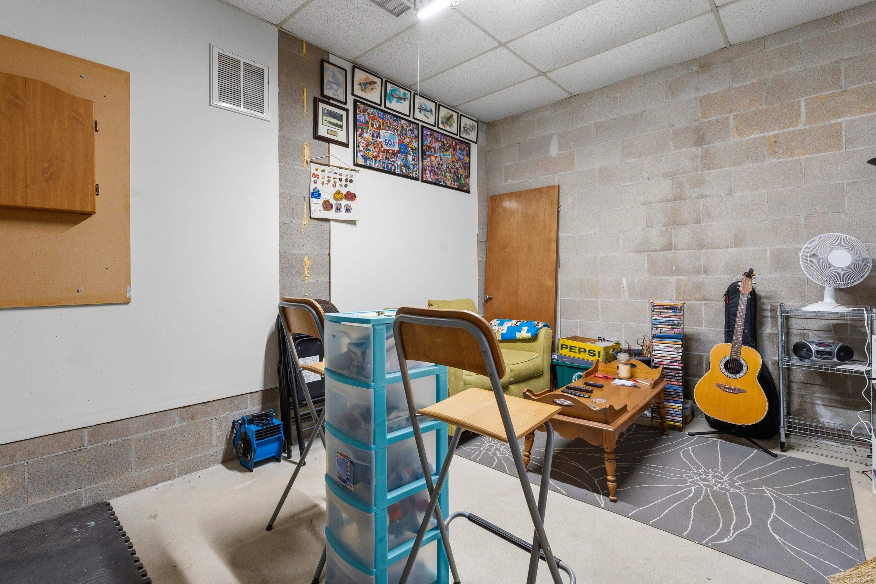 LANZA COURTS - Residential