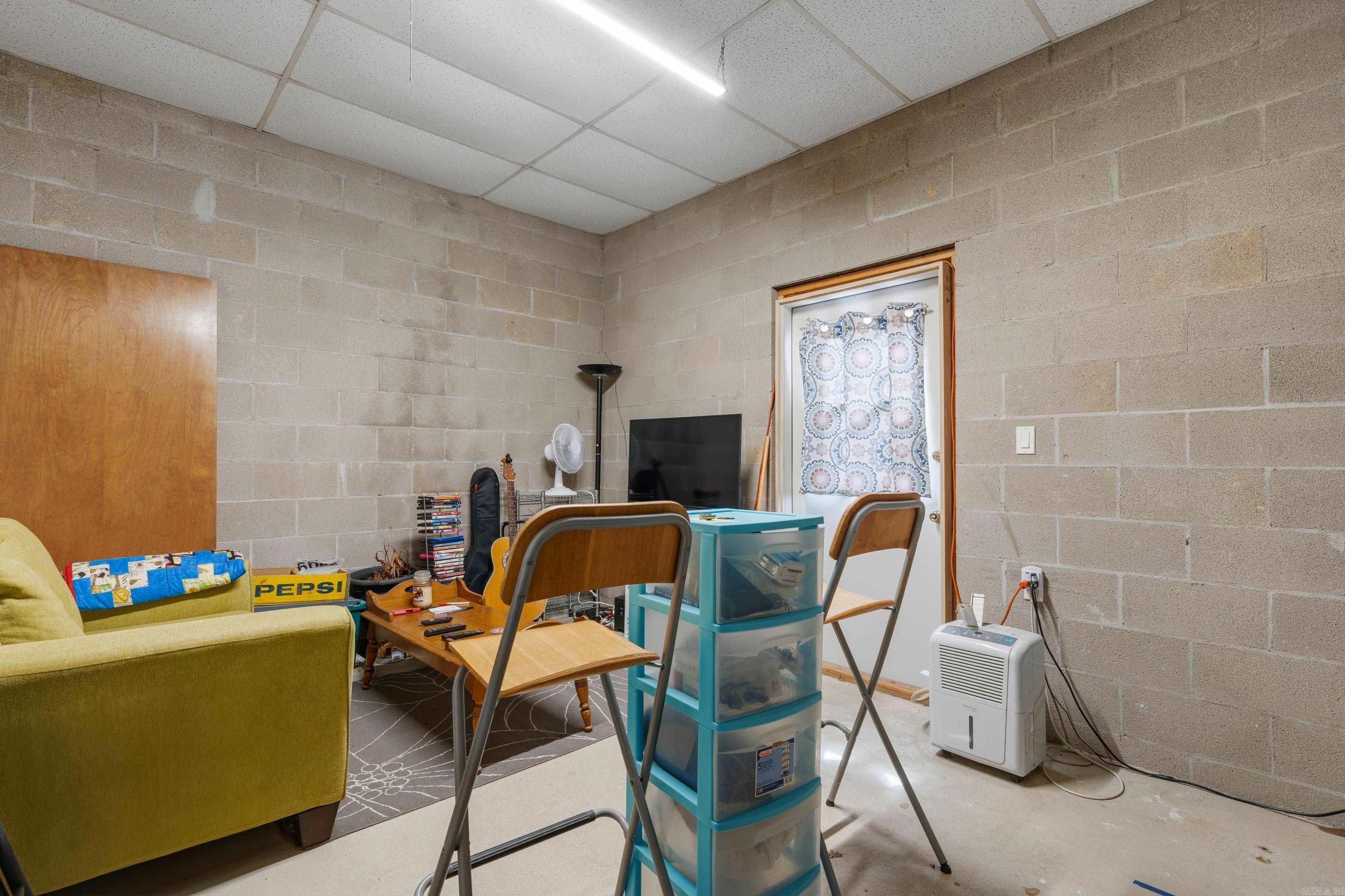 LANZA COURTS - Residential