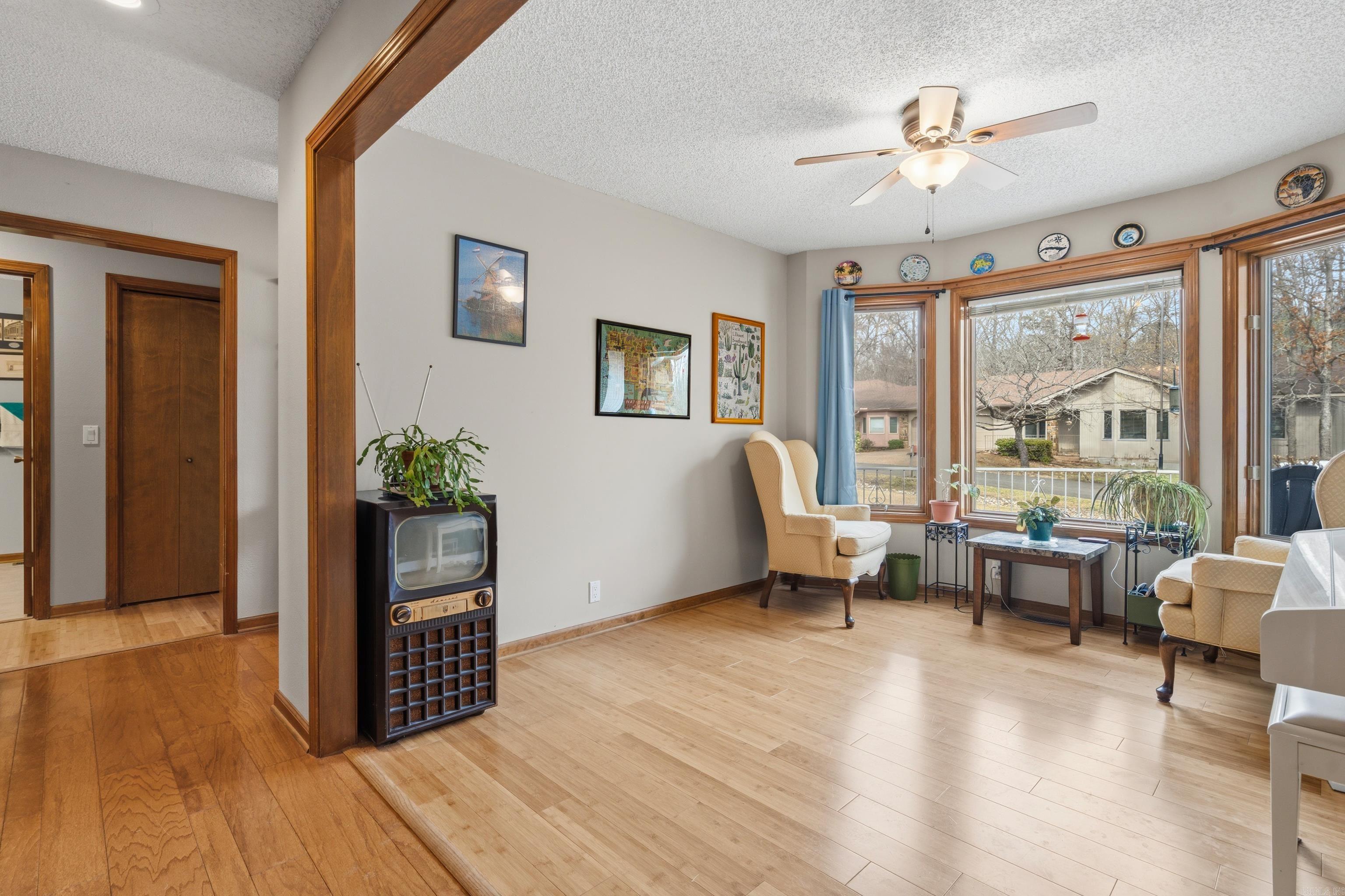 LANZA COURTS - Residential