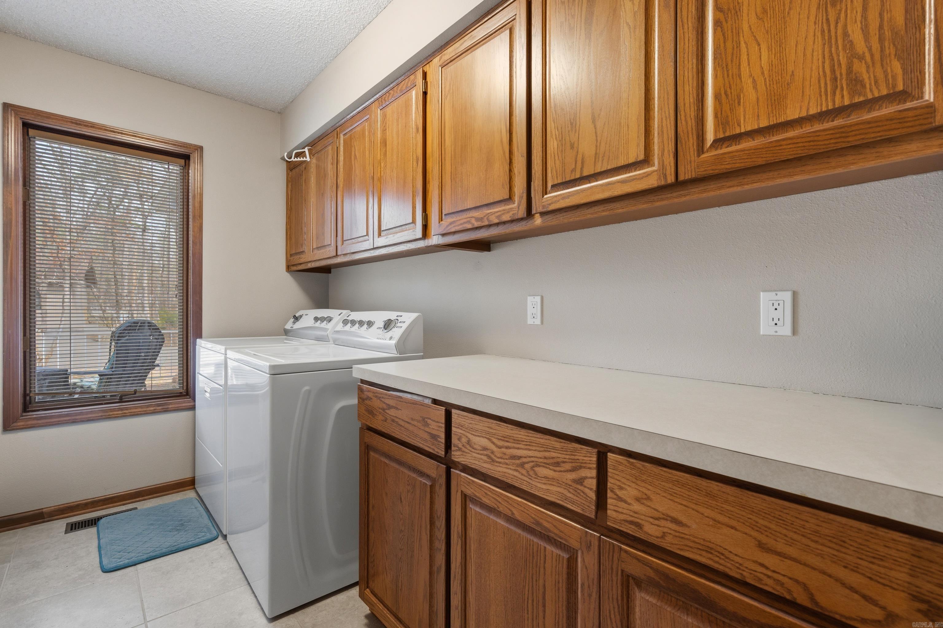 LANZA COURTS - Residential