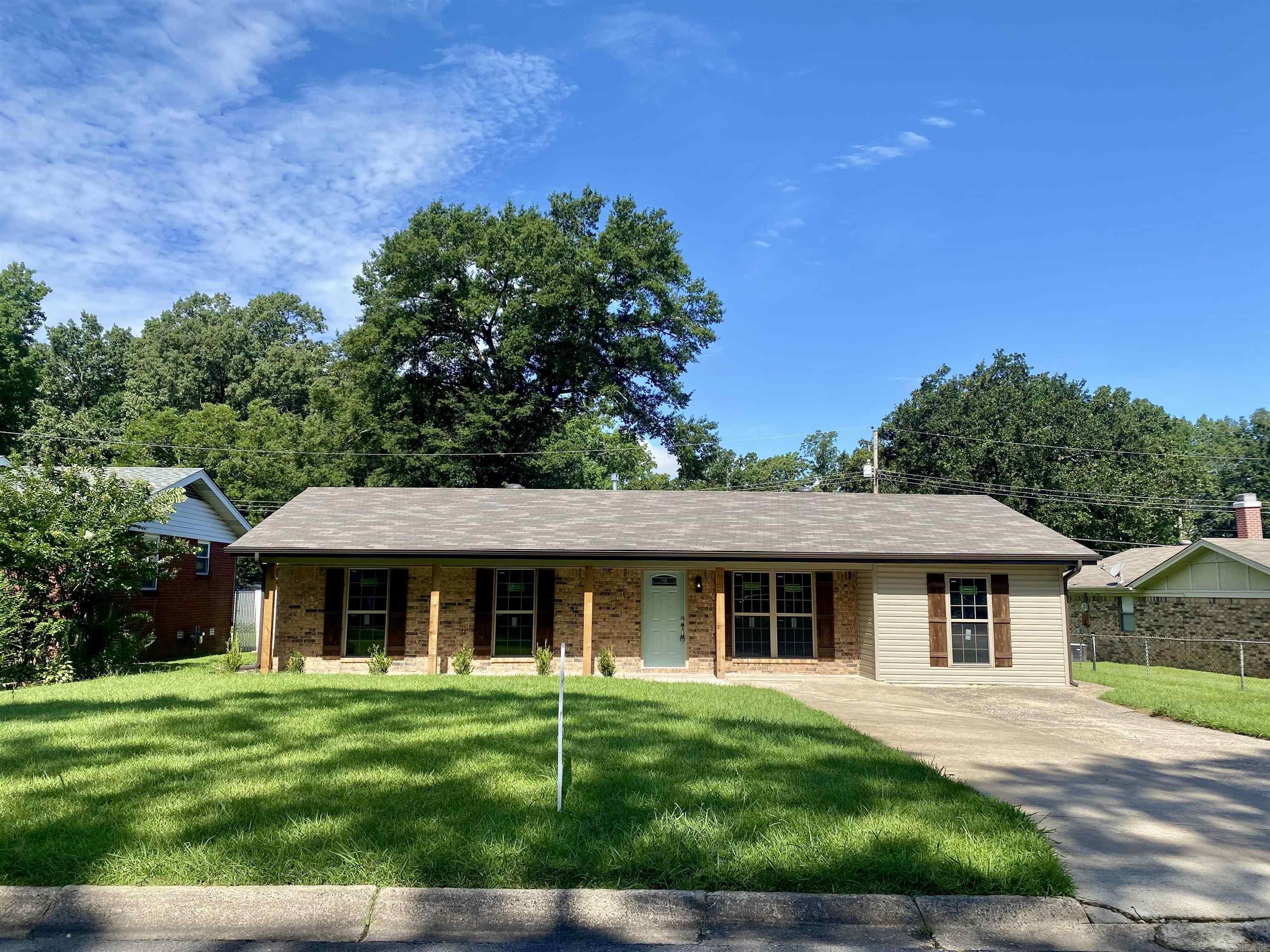 Beautiful Custom Designed Home. If your looking for a one level Large family home- come take a look. Everything is NEW from the new lighting, new paint, and new wood floors though out entire homes. Breathtaking wide open floor plan with kitchen features of granite counter-tops & stainless steel appliances & many more upgrades. Call for your private showing before this home is gone.
