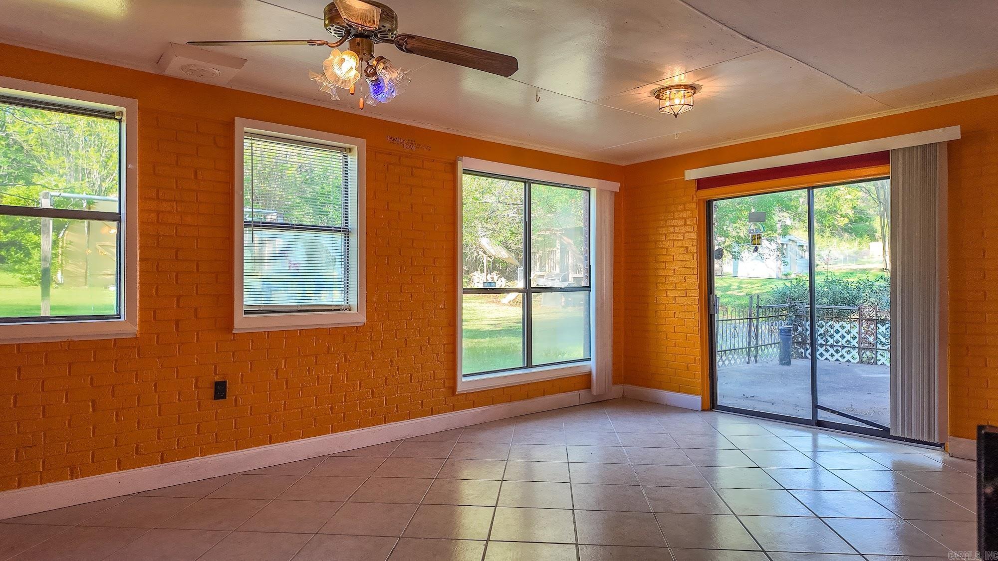 WOLFORD - Residential