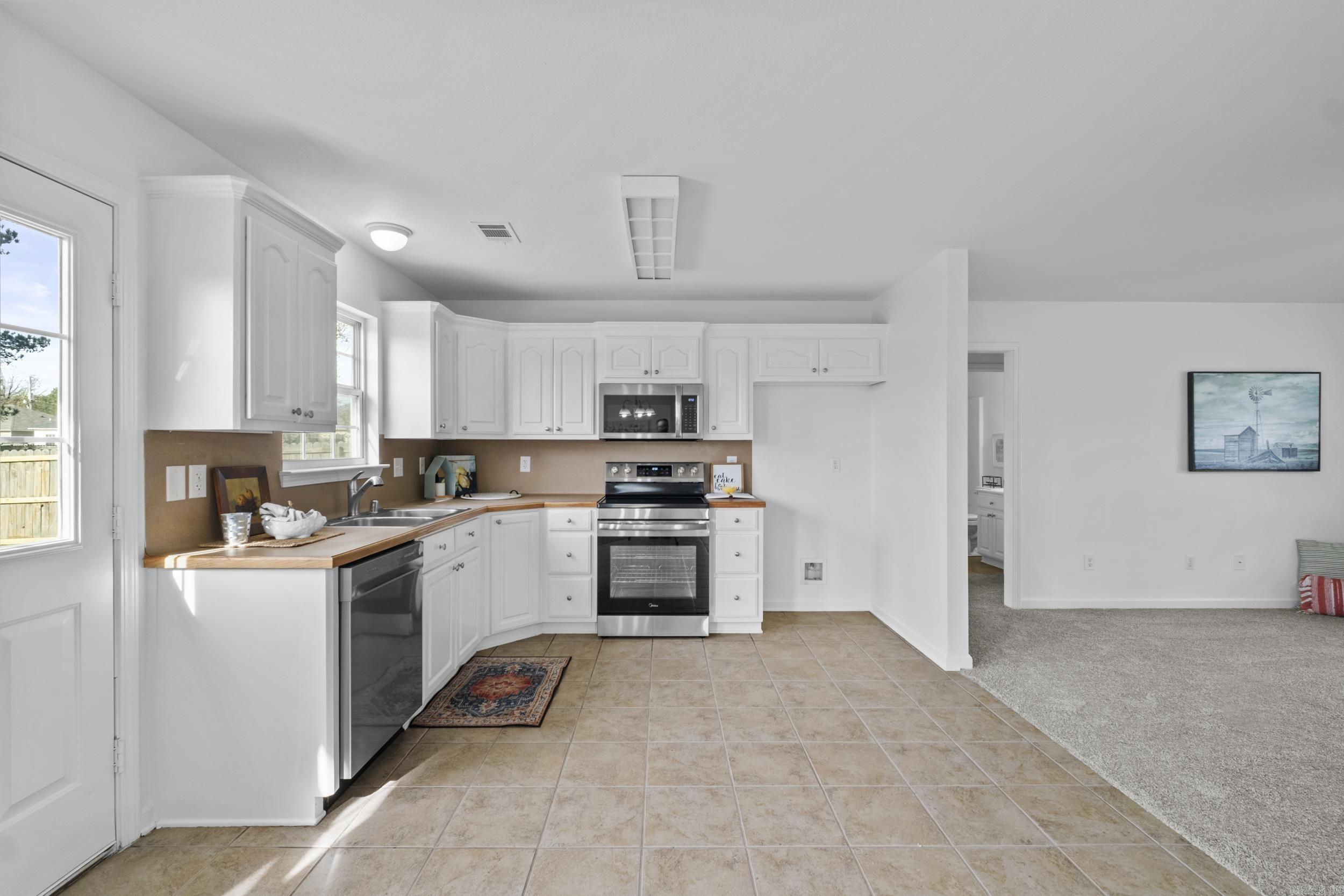 CLOVER RIDGE - Residential